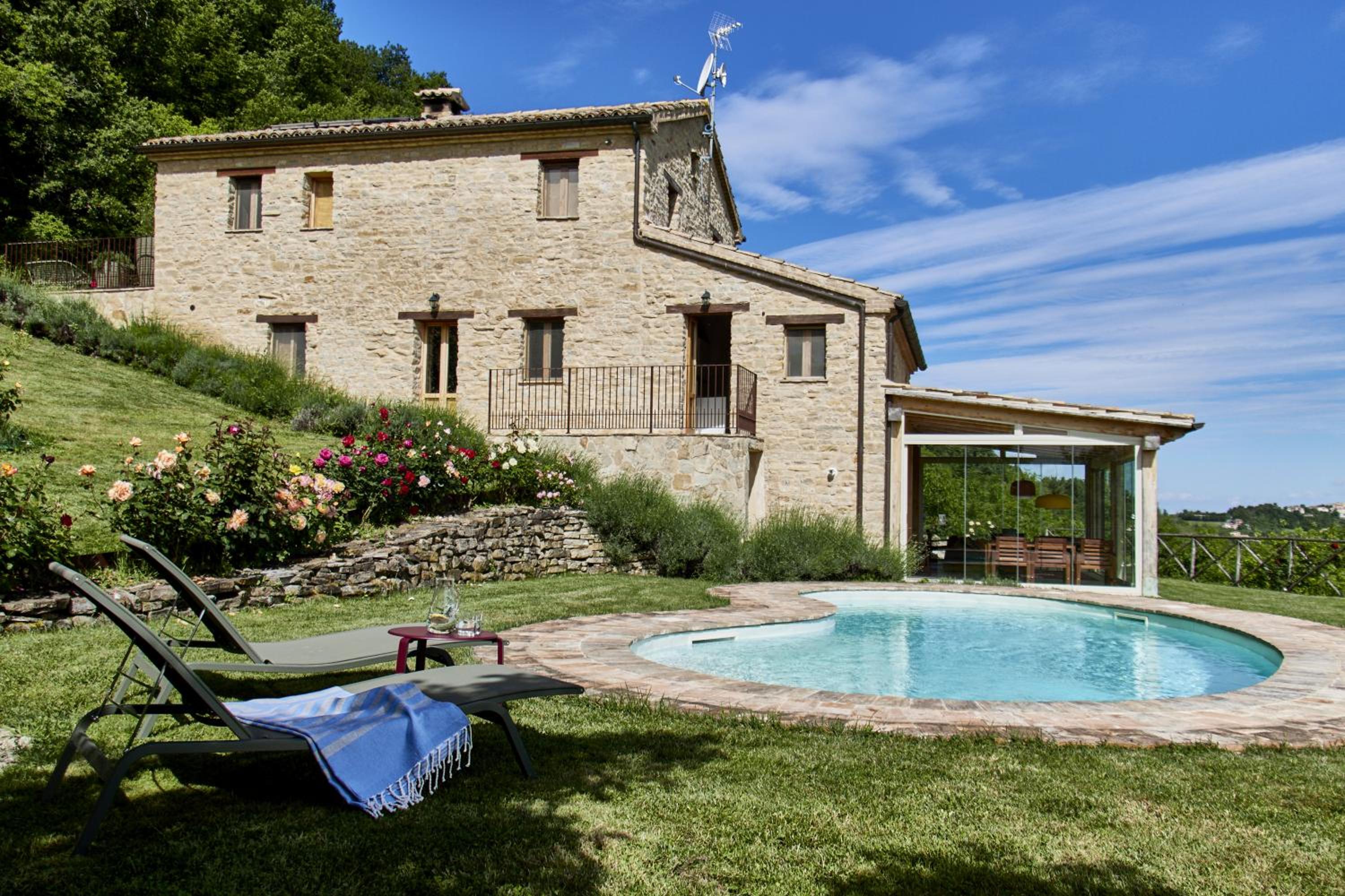 Refugium VERITAS - entire Villa with Pool view 5