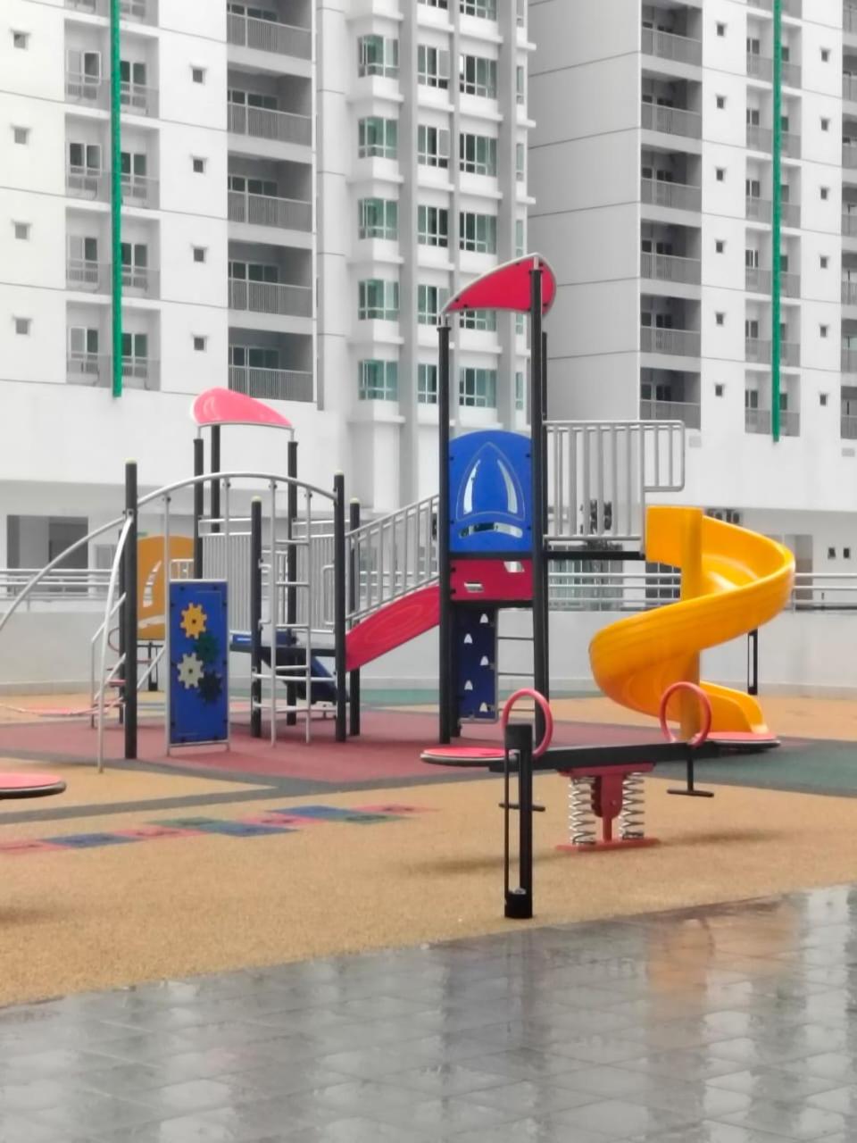 R&R Homestay at Razak City Residence, Sungai Besi, Kuala Lumpur