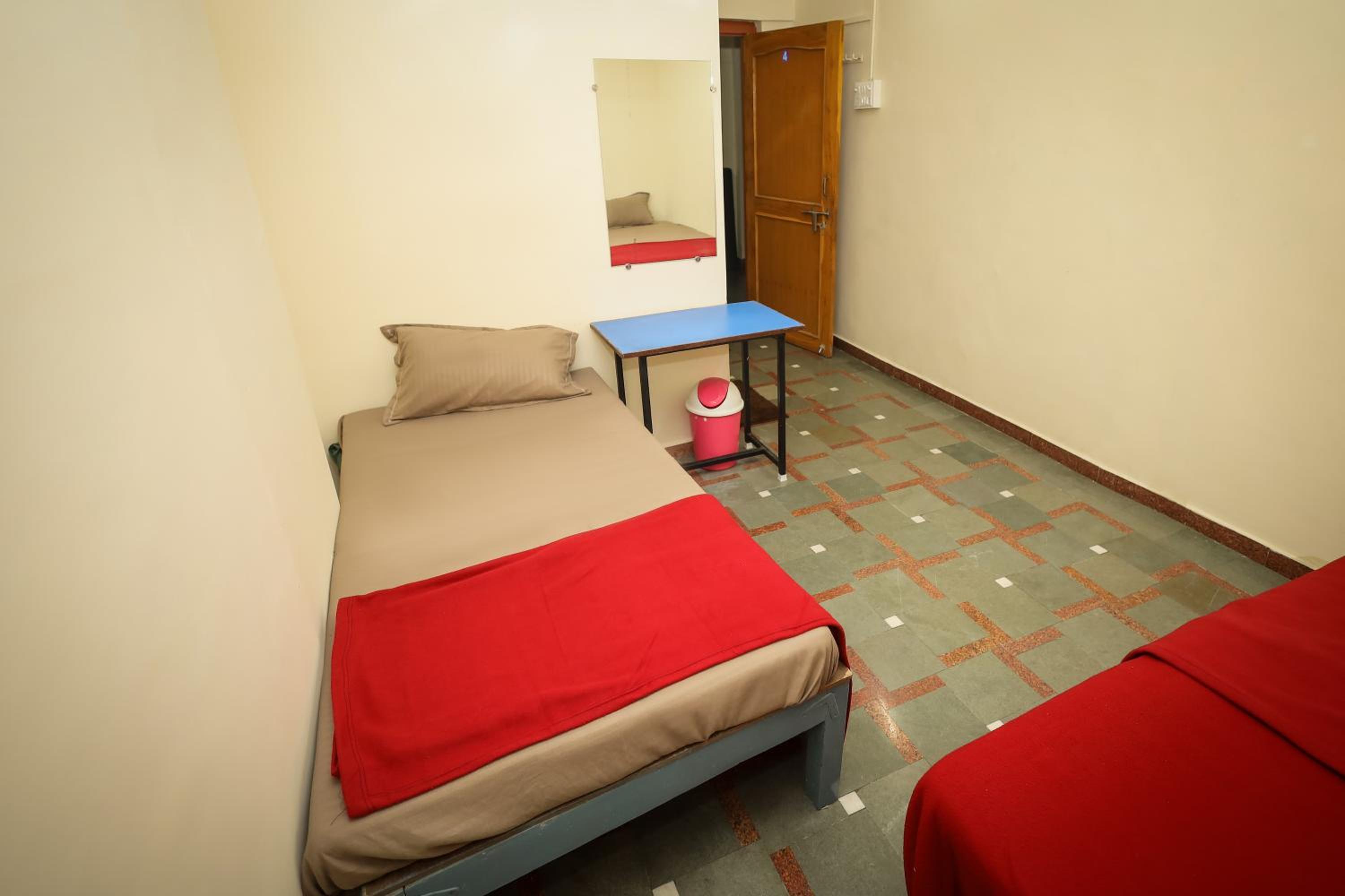 Hotel somnaath