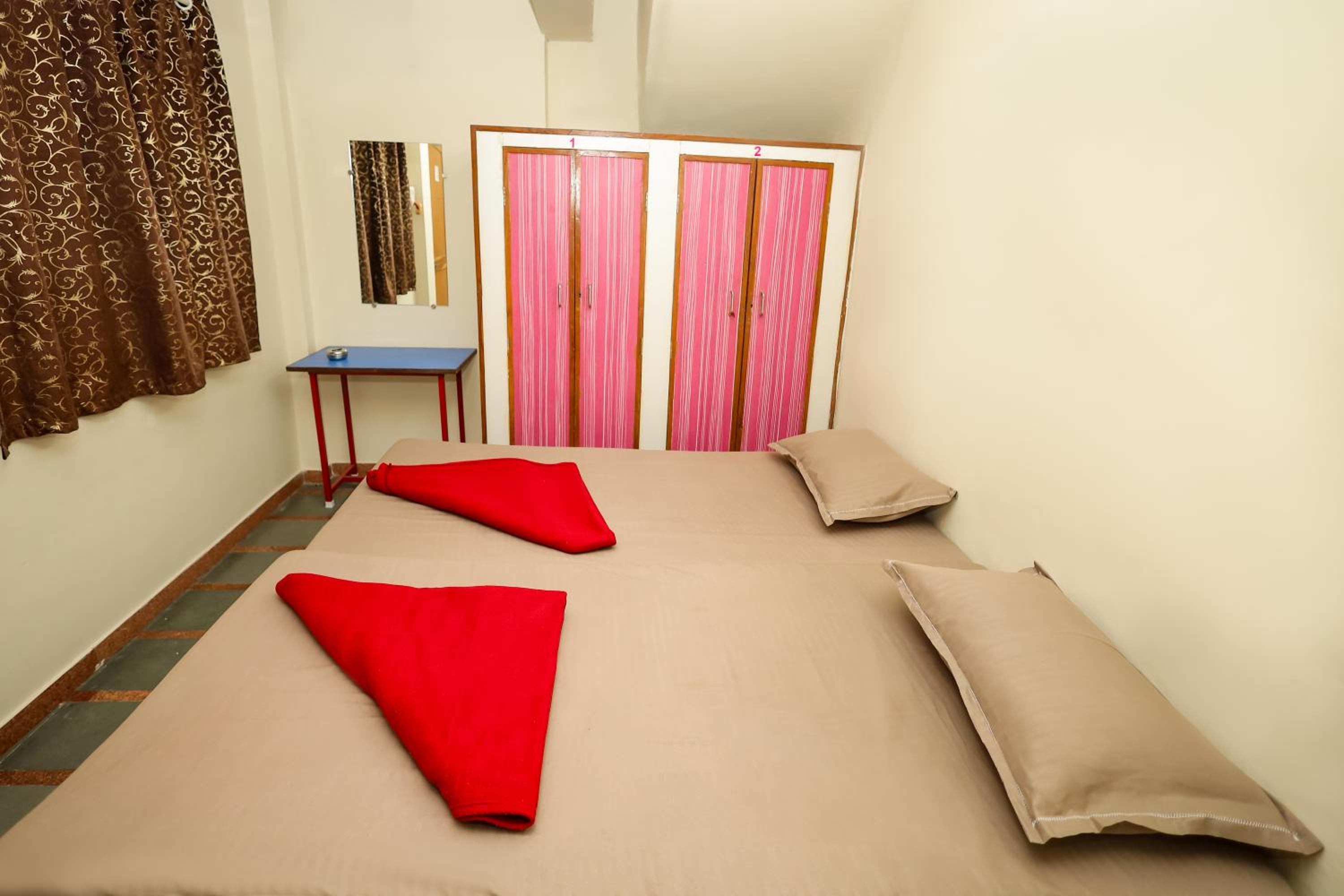Hotel somnaath