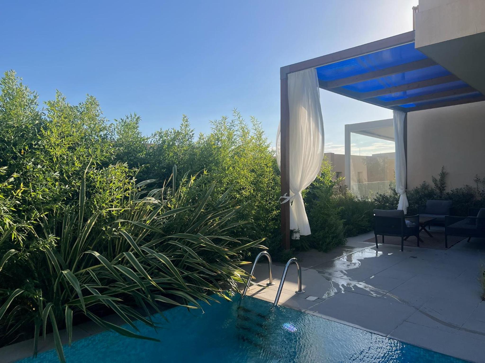 Green Coast beach villa with pool, hot tub & sauna