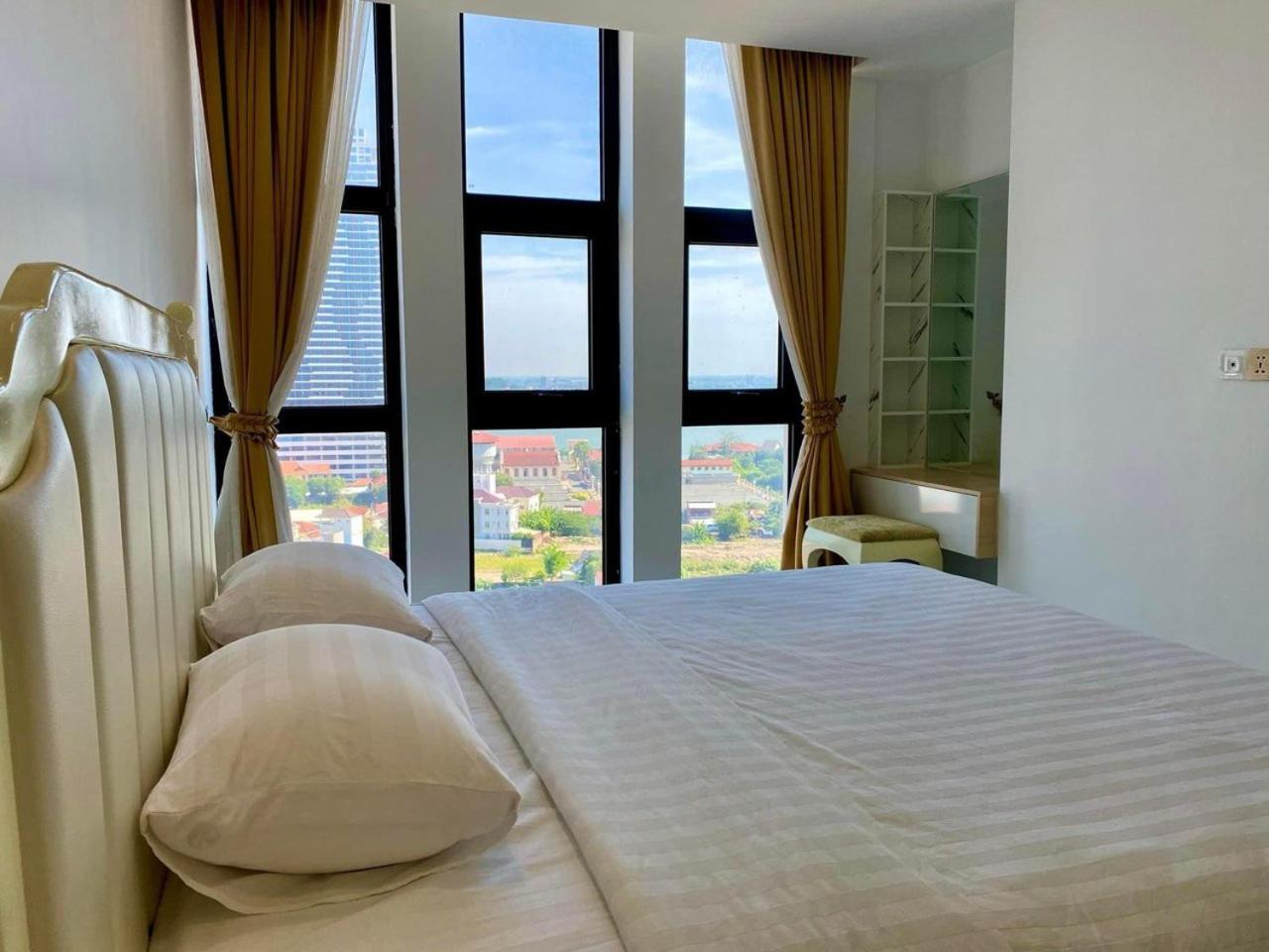 The Vincent Condo view 5