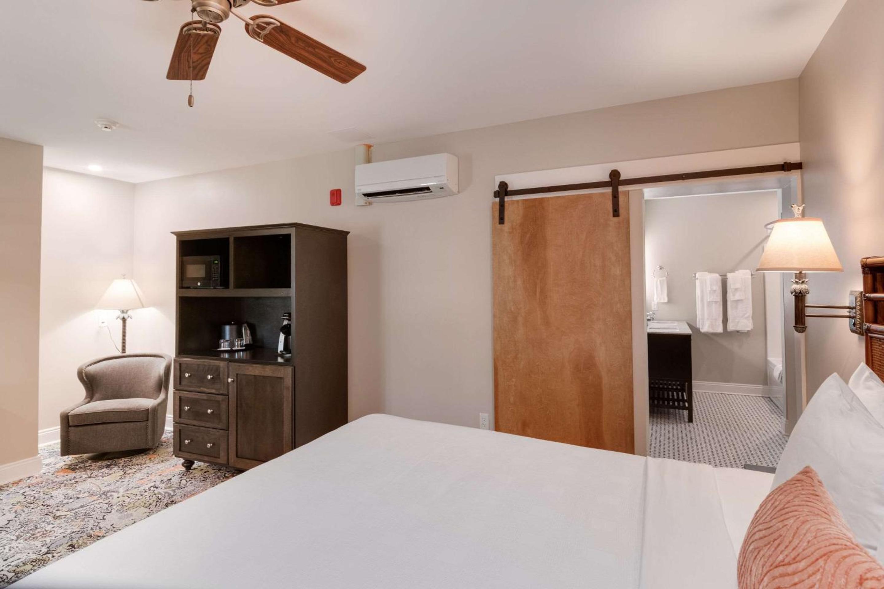 The Port Inn - Port St Joe, an Ascend Collection Hotel