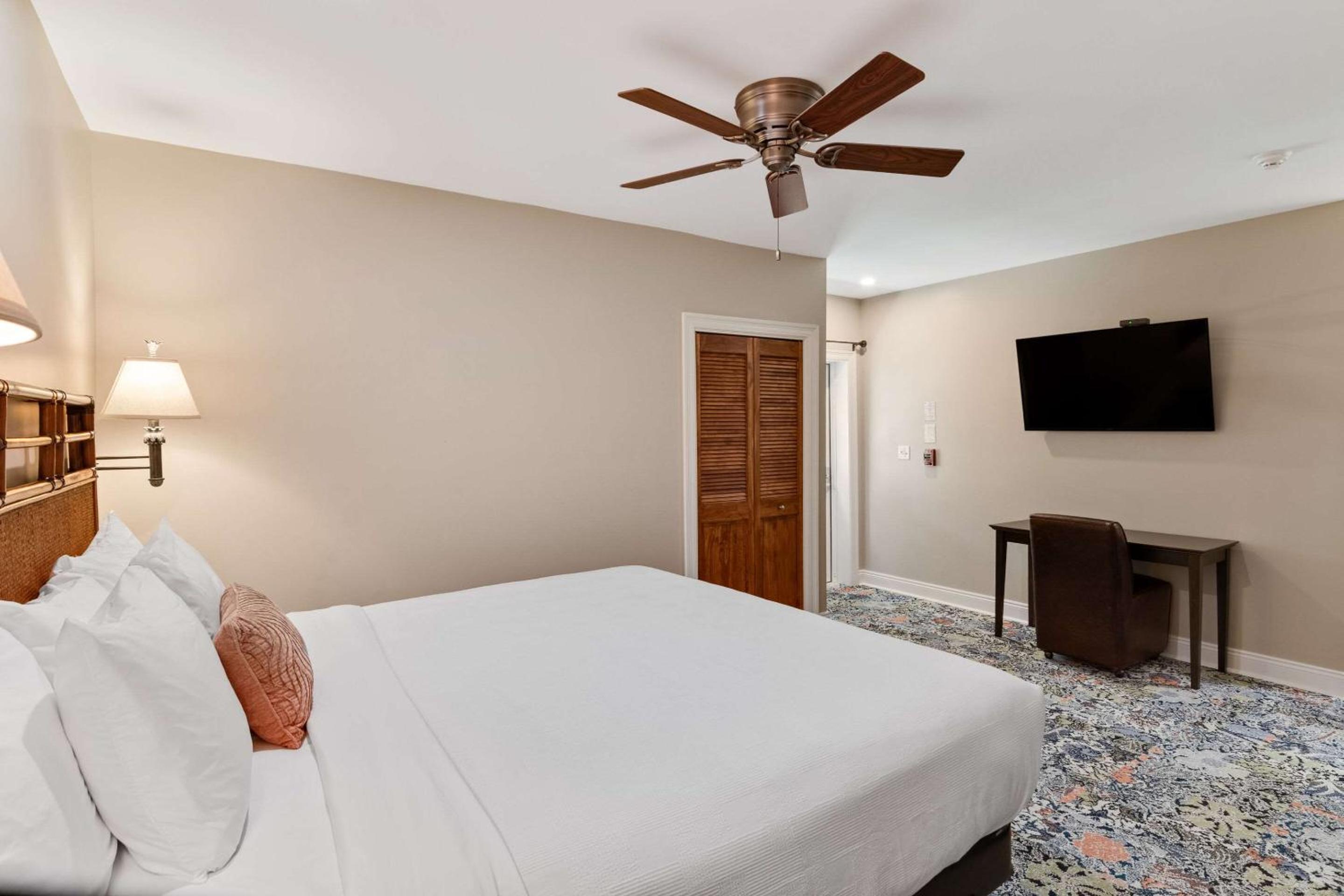 The Port Inn - Port St Joe, an Ascend Collection Hotel