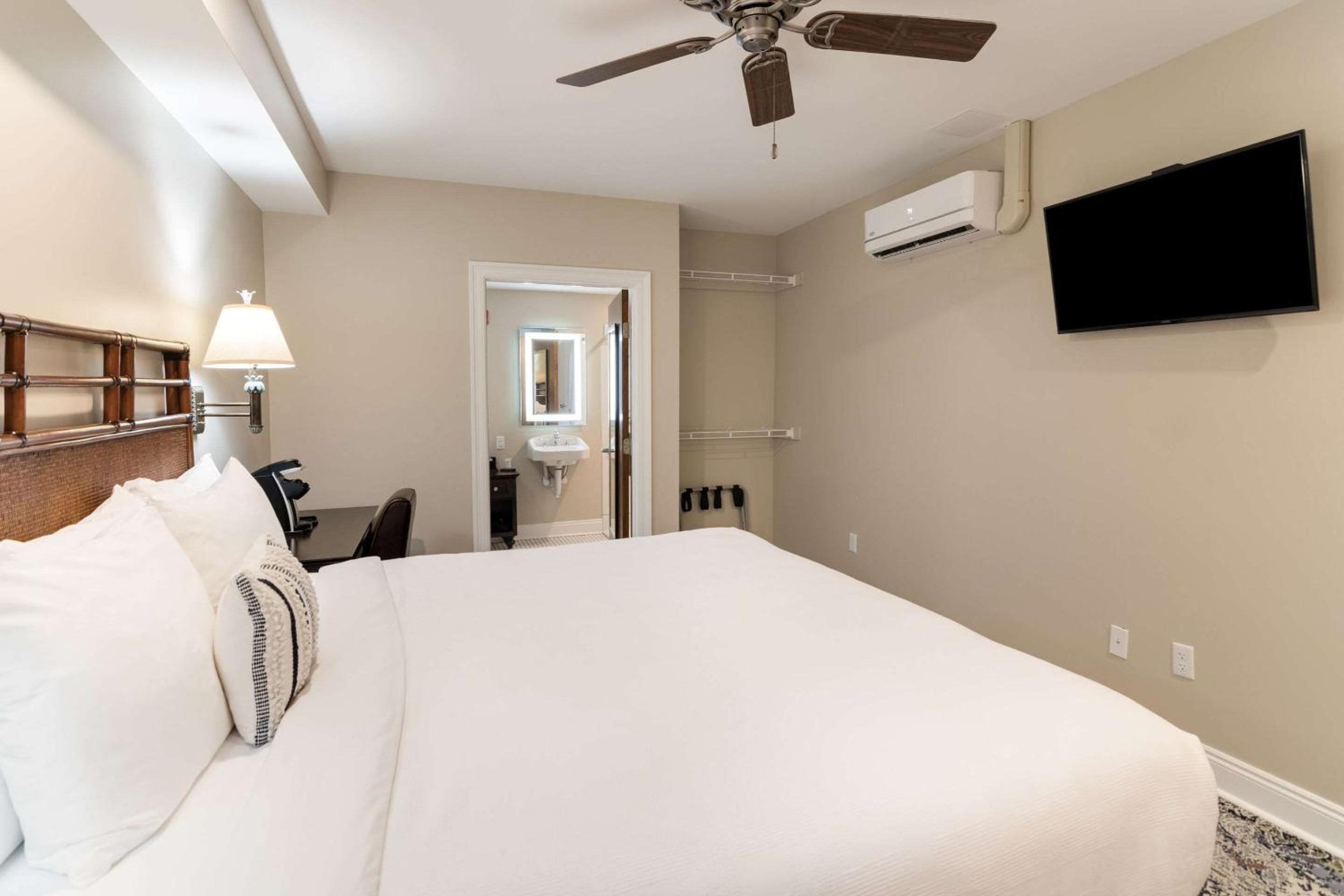 The Port Inn - Port St Joe, an Ascend Collection Hotel