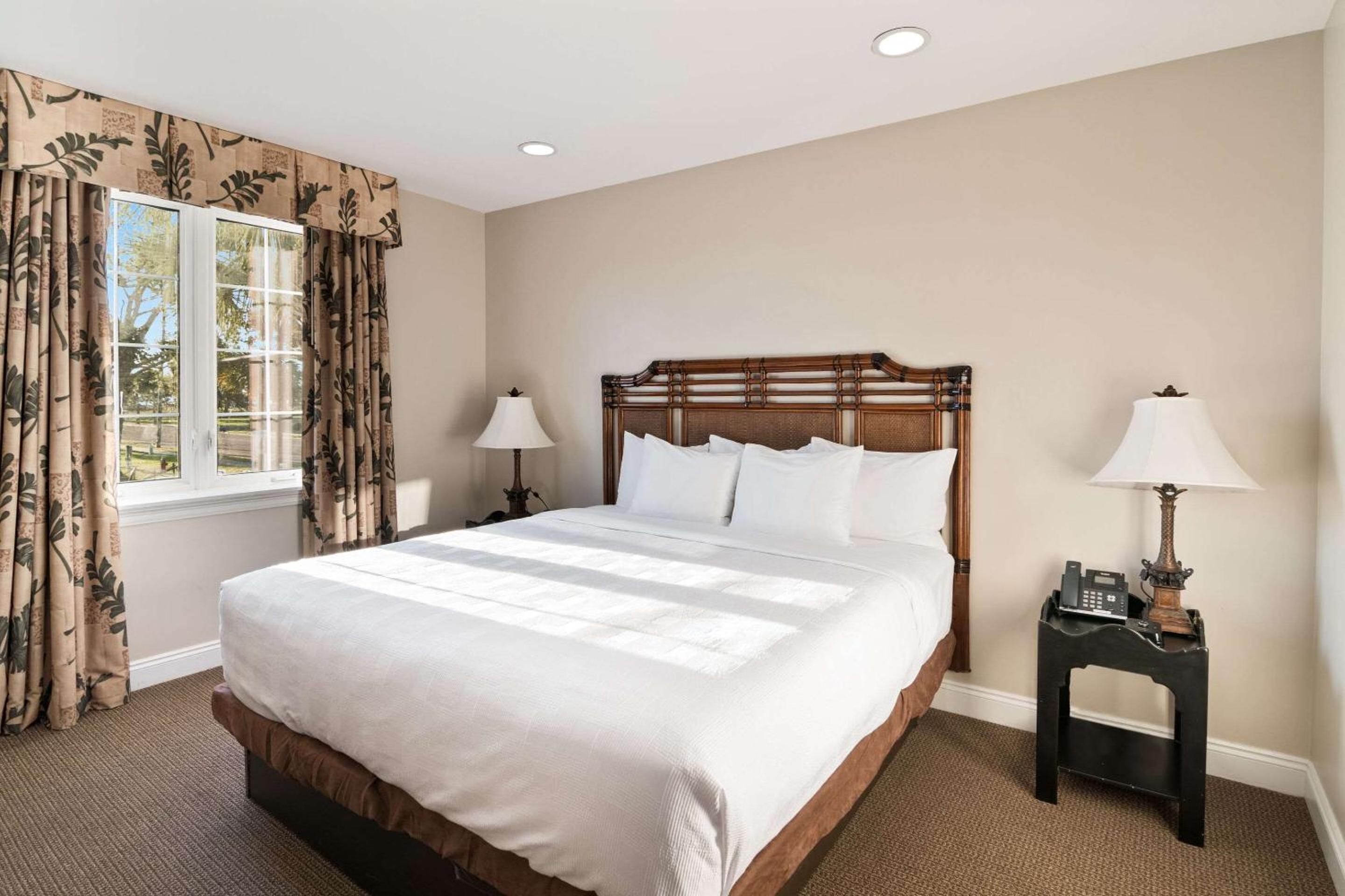 The Port Inn - Port St Joe, an Ascend Collection Hotel