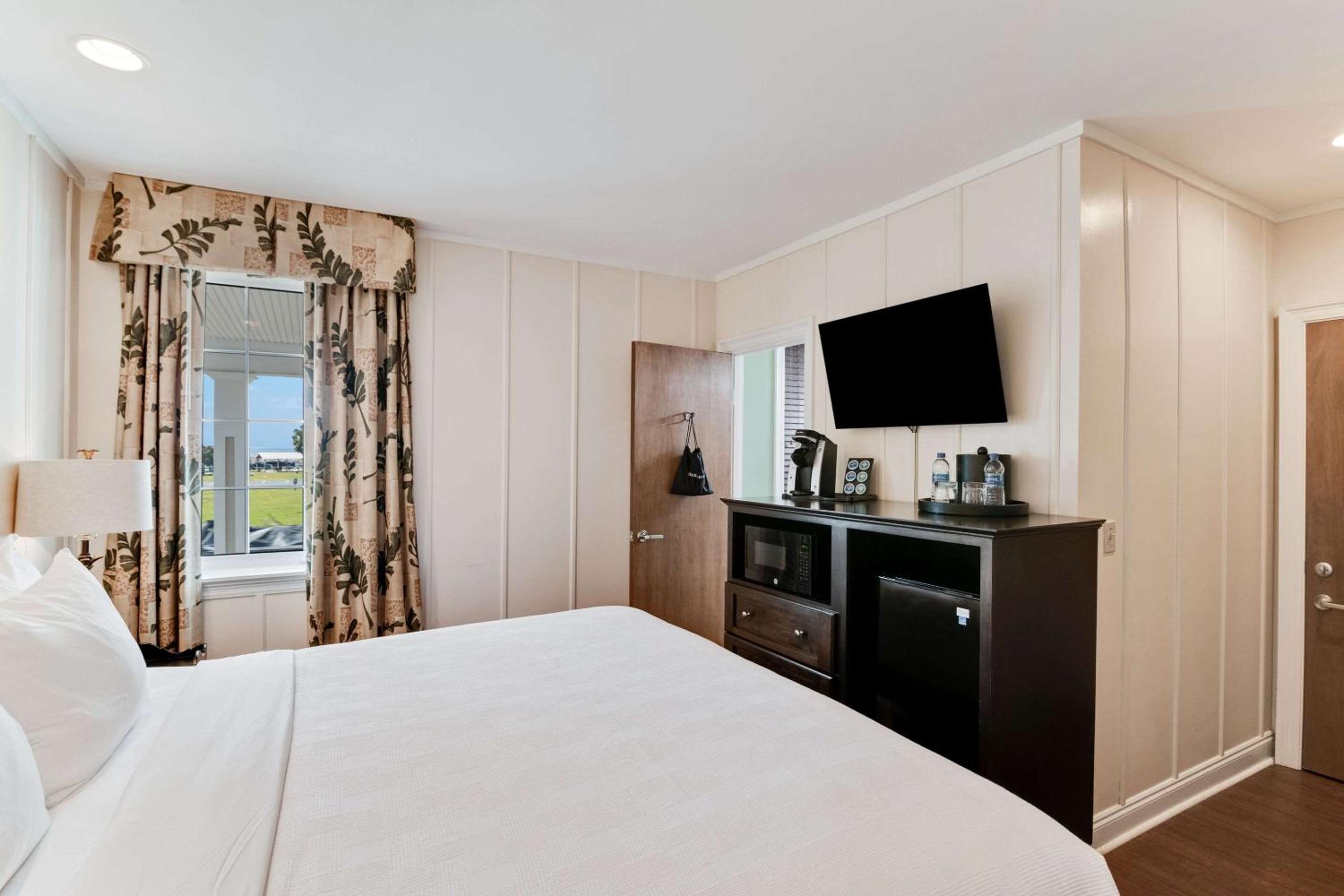 The Port Inn - Port St Joe, an Ascend Collection Hotel
