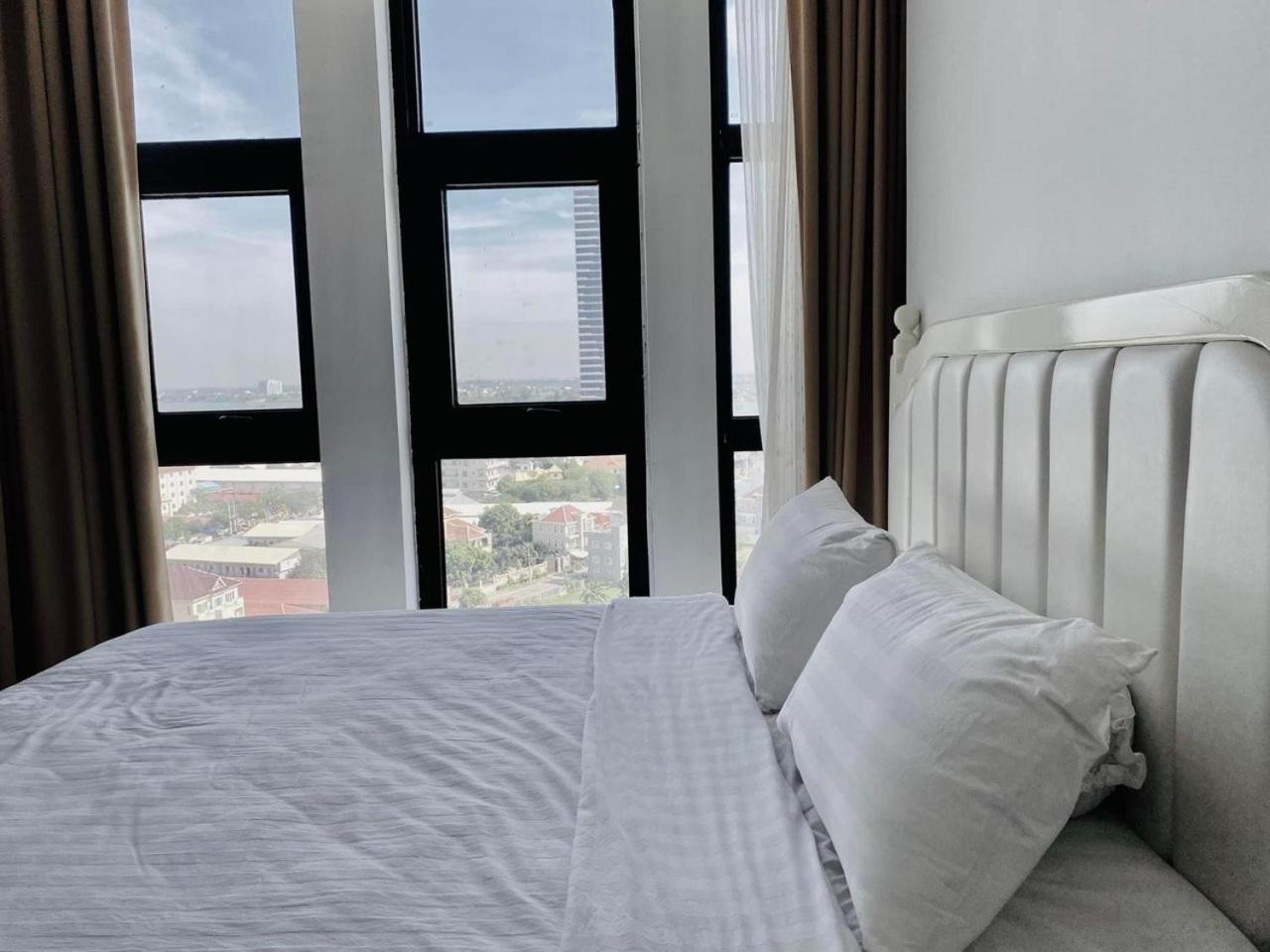 The Vincent Condo view 4