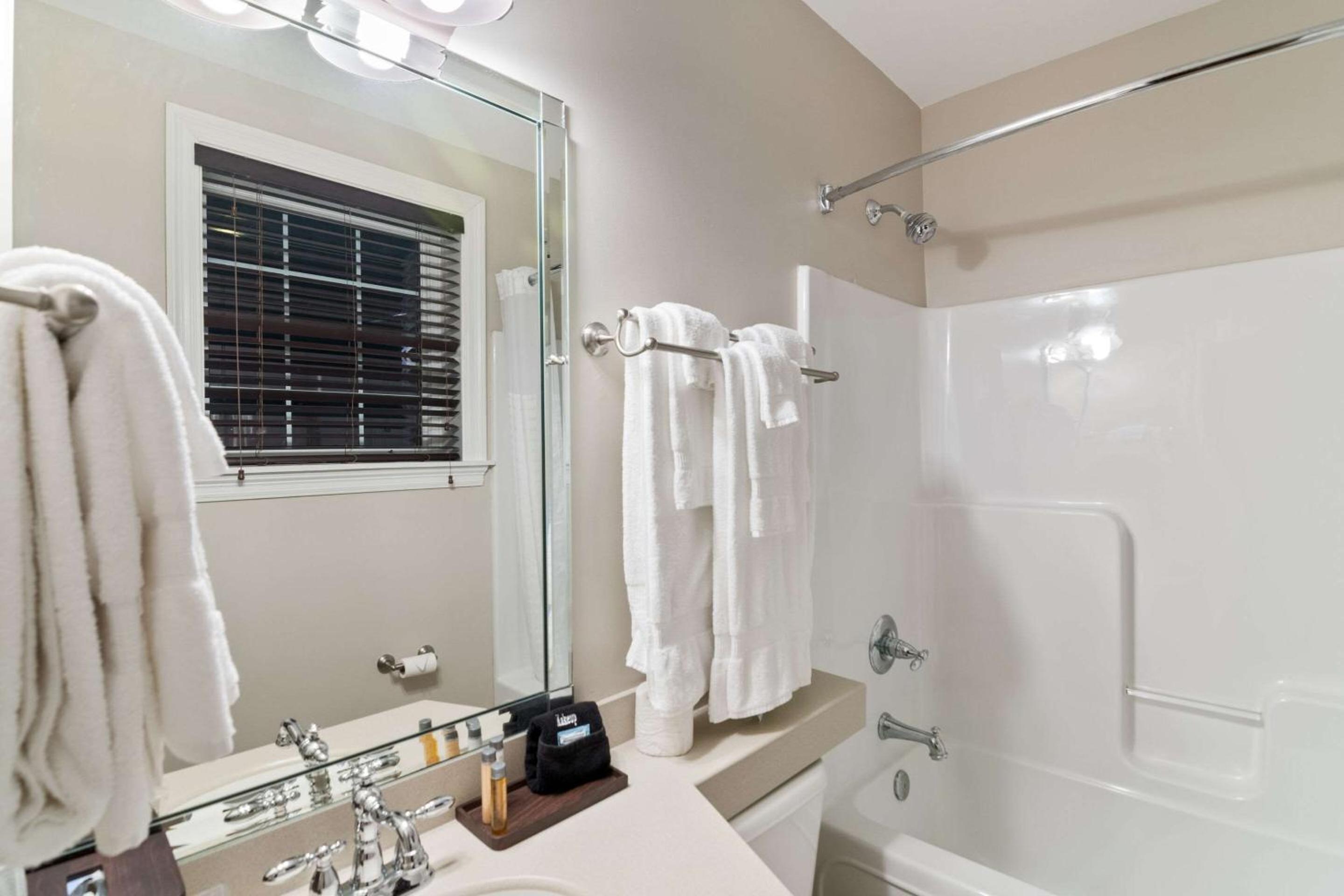 The Port Inn - Port St Joe, an Ascend Collection Hotel