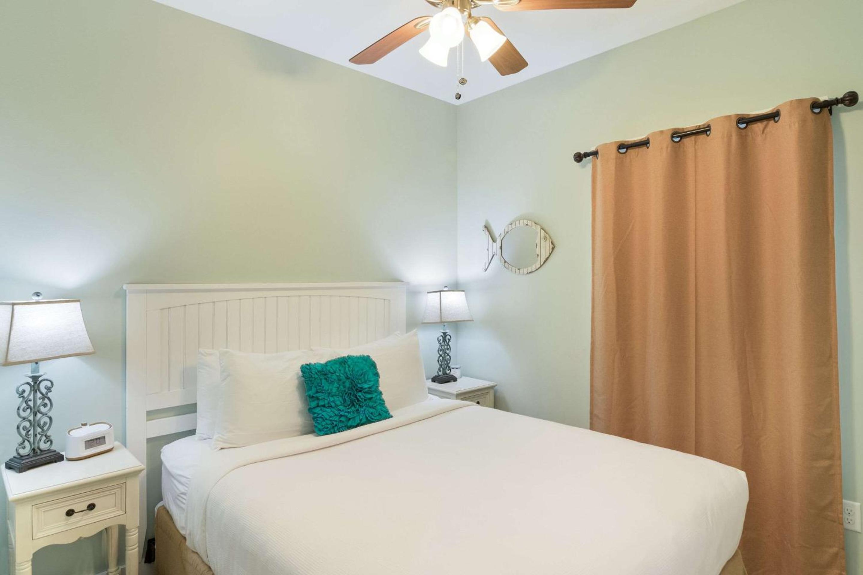 The Port Inn - Port St Joe, an Ascend Collection Hotel