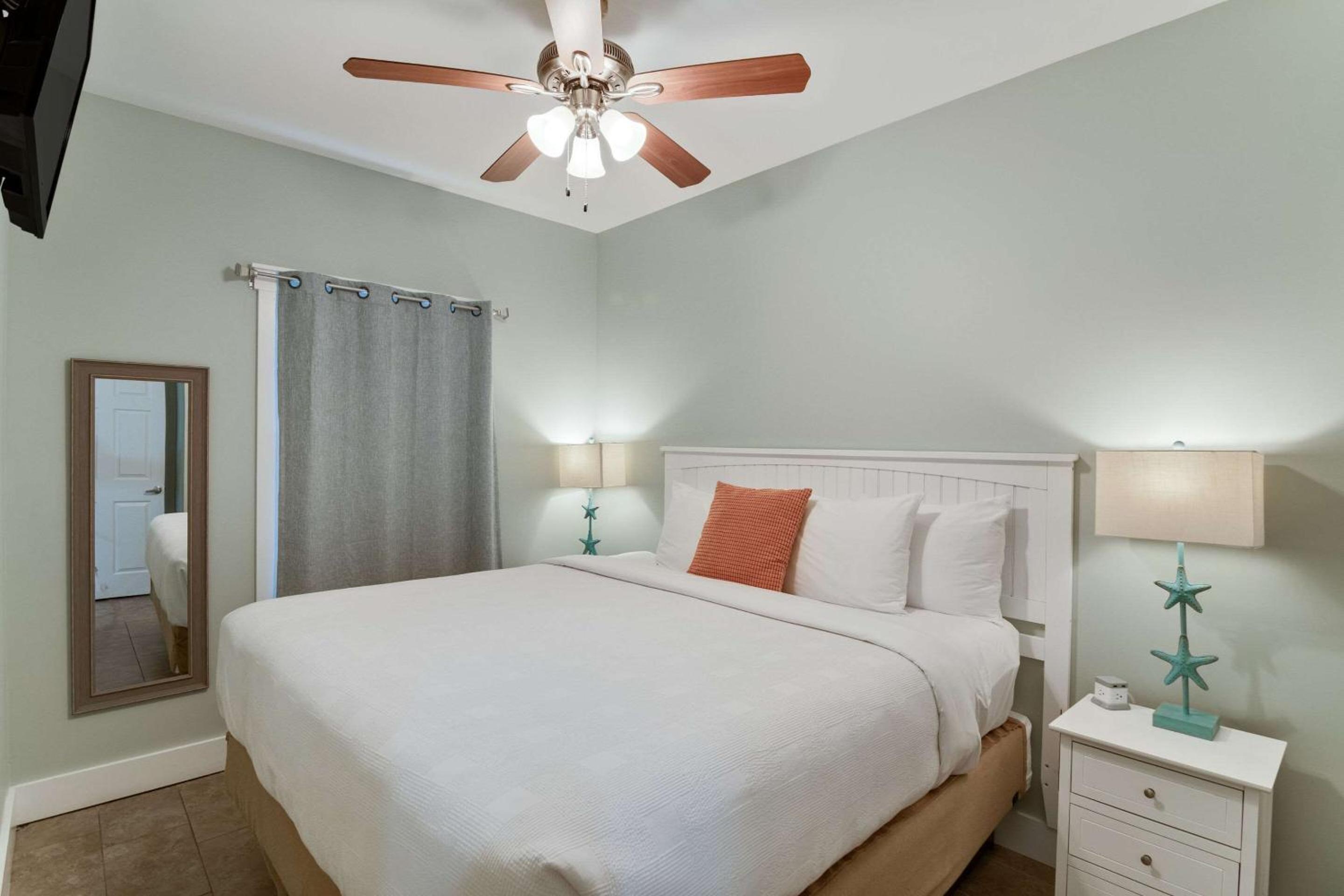 The Port Inn - Port St Joe, an Ascend Collection Hotel
