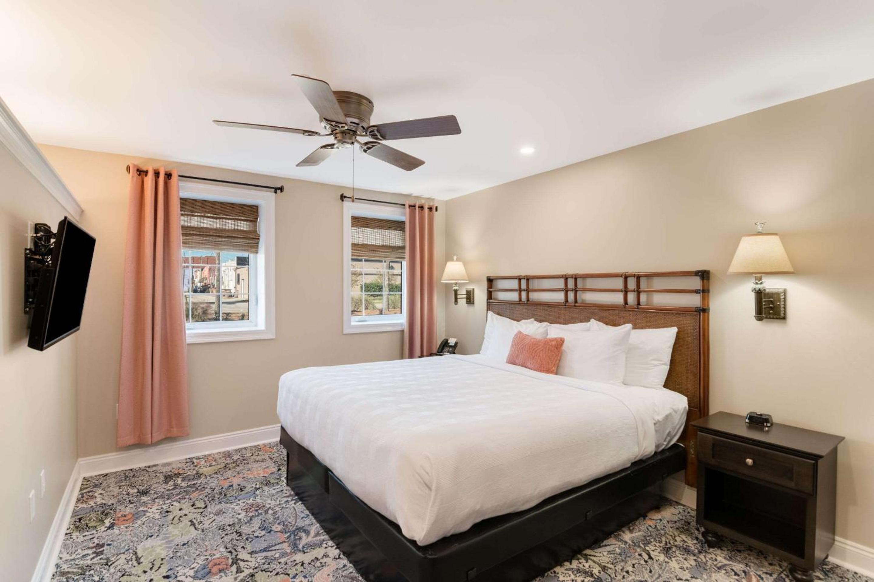 The Port Inn - Port St Joe, an Ascend Collection Hotel