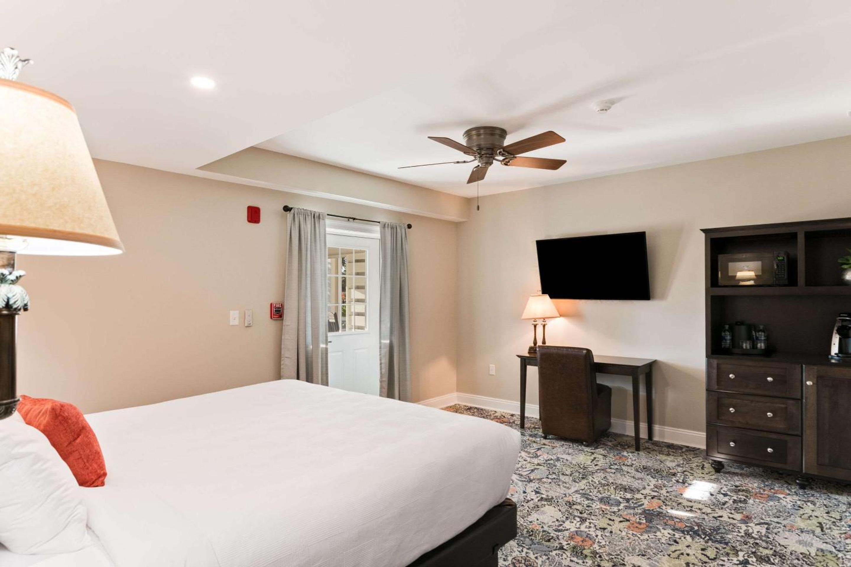 The Port Inn - Port St Joe, an Ascend Collection Hotel