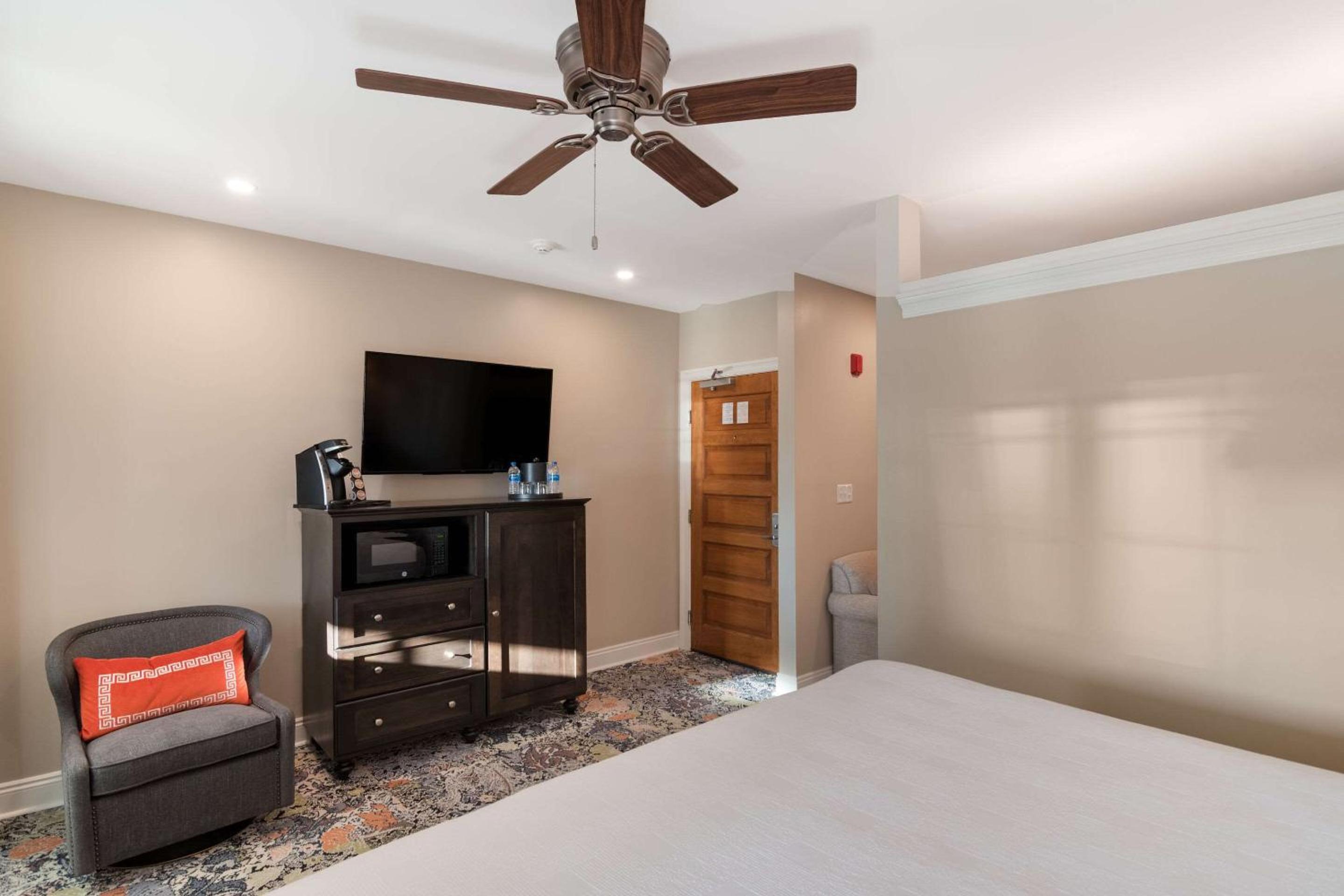 The Port Inn - Port St Joe, an Ascend Collection Hotel