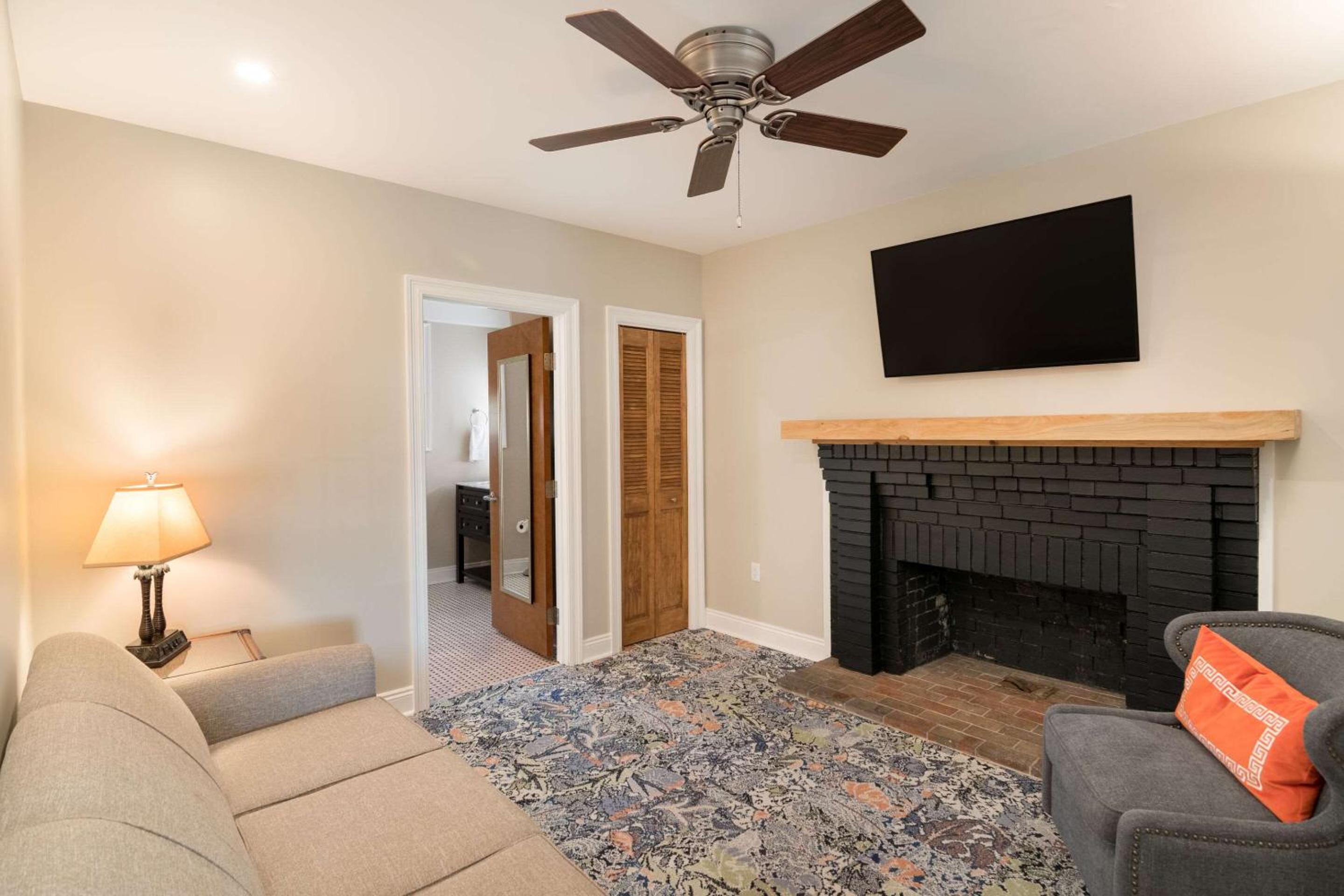 The Port Inn - Port St Joe, an Ascend Collection Hotel