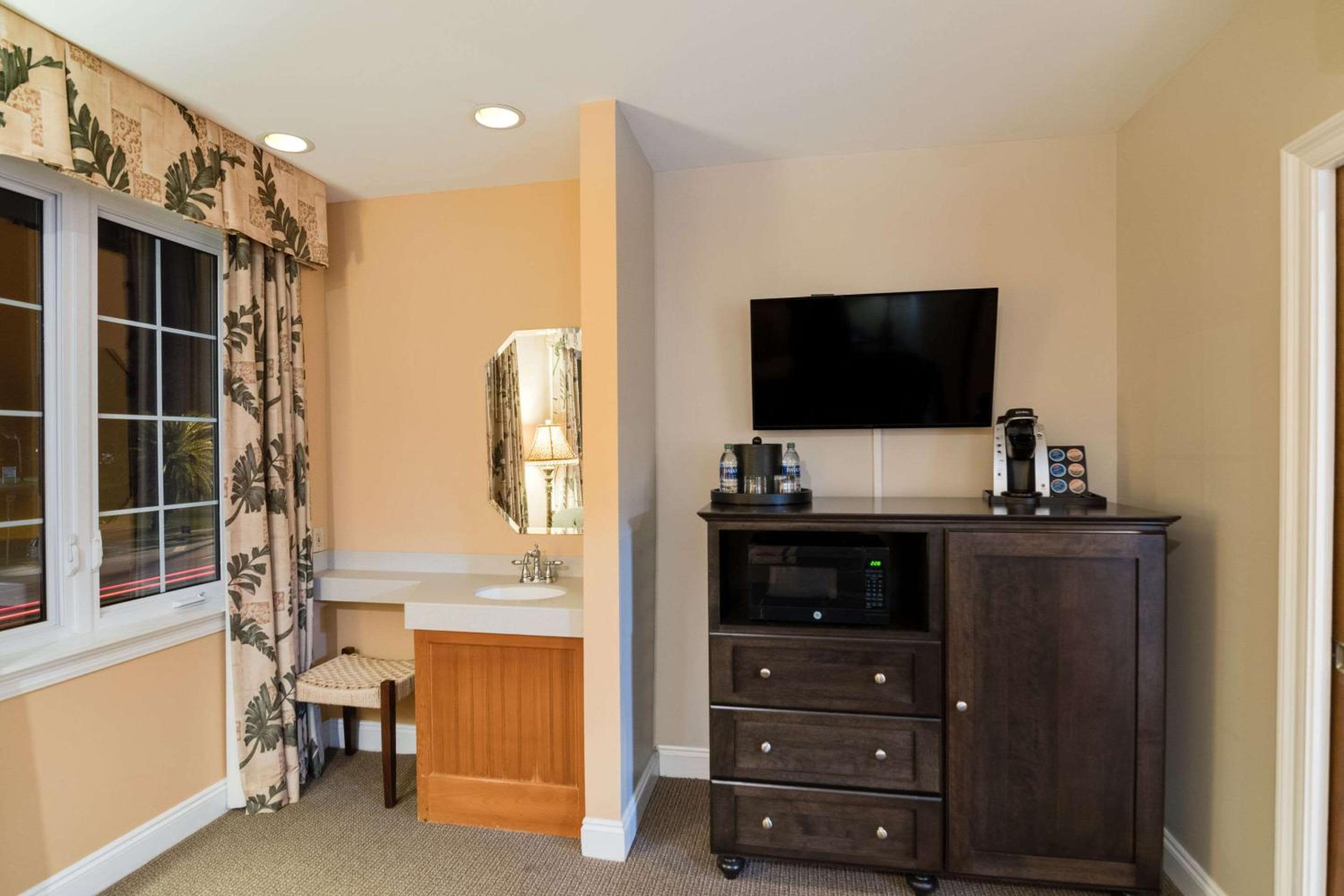 The Port Inn - Port St Joe, an Ascend Collection Hotel