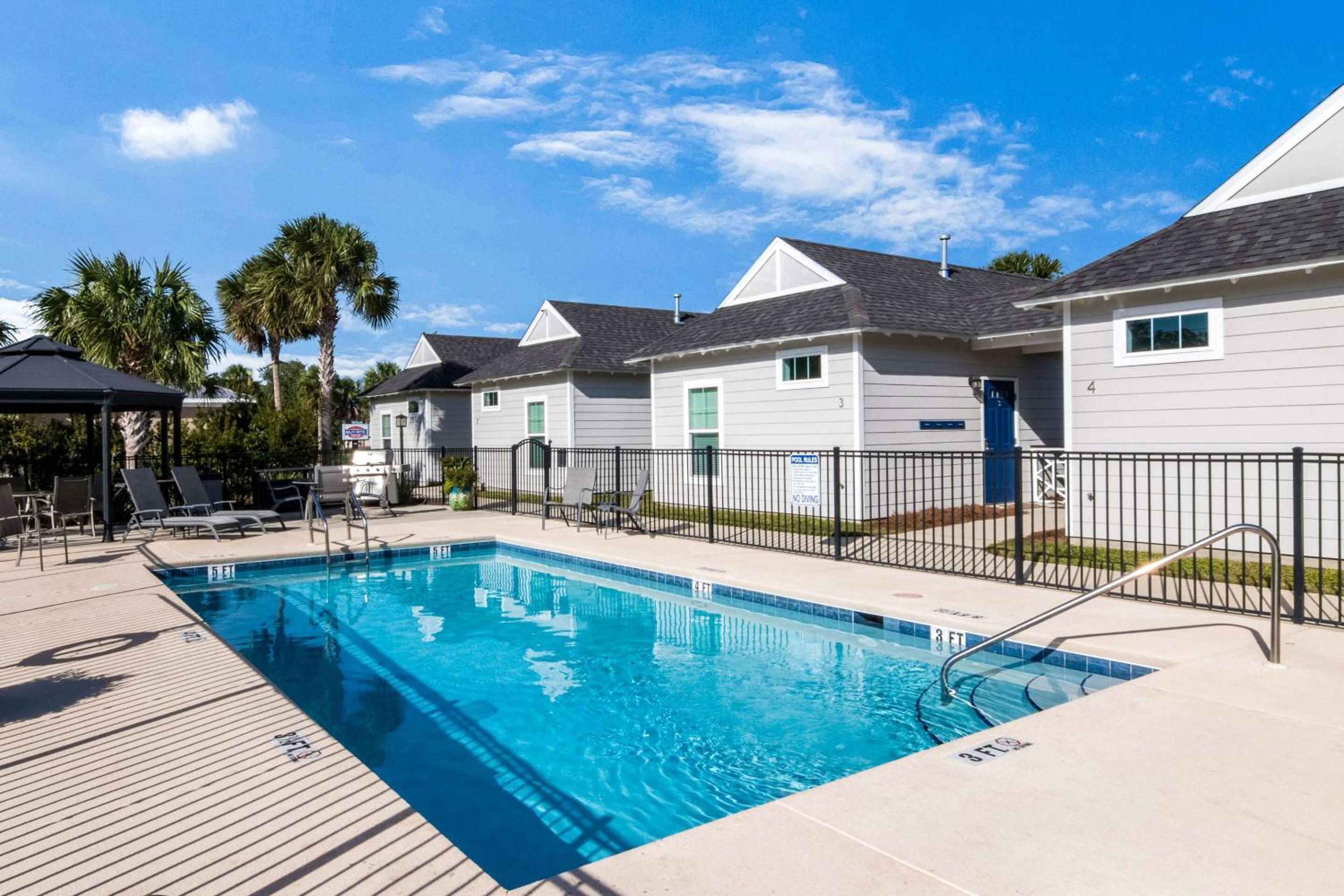 The Port Inn - Port St Joe, an Ascend Collection Hotel