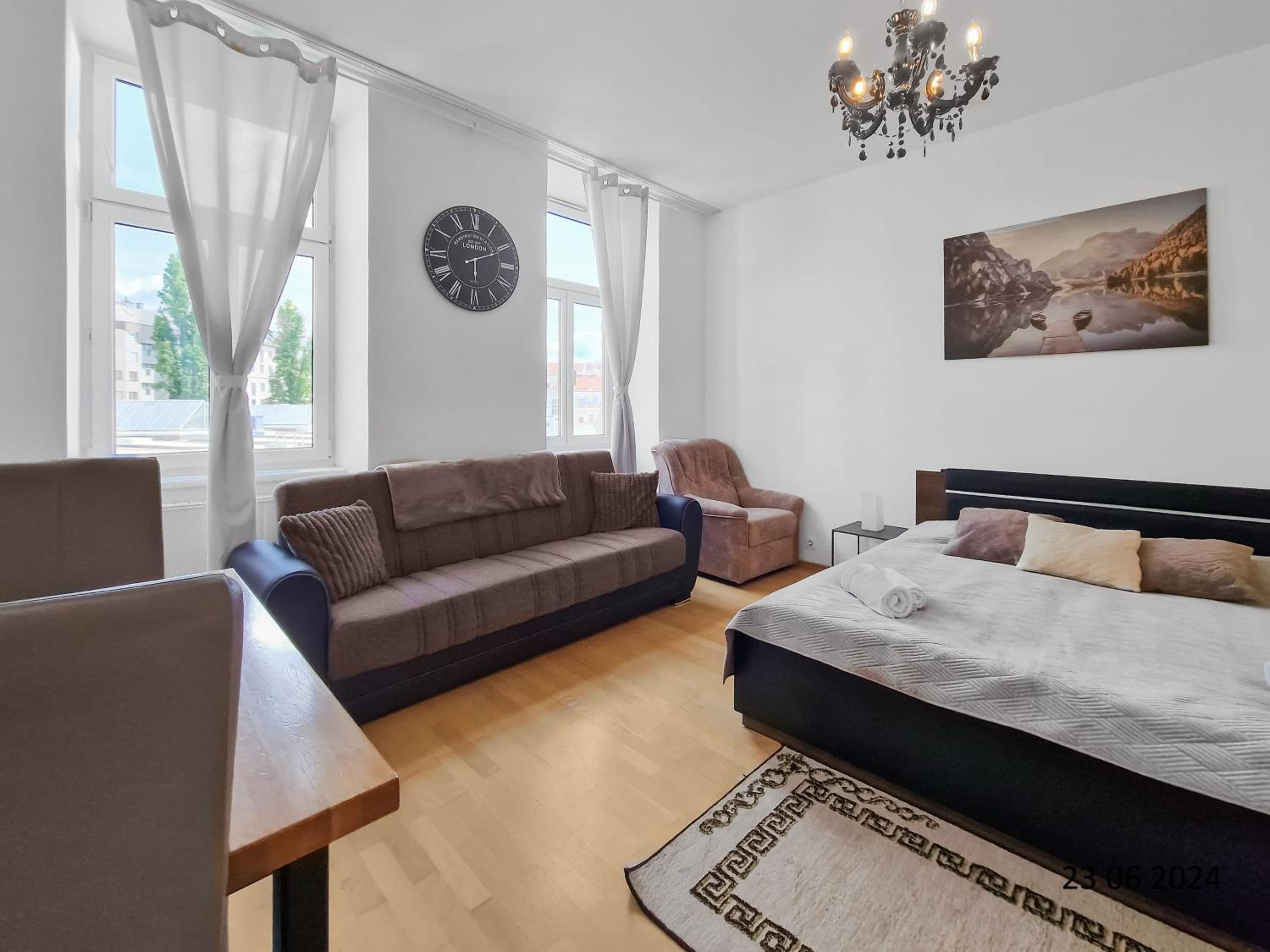 Three King-Size Beds, Three Bedrooms