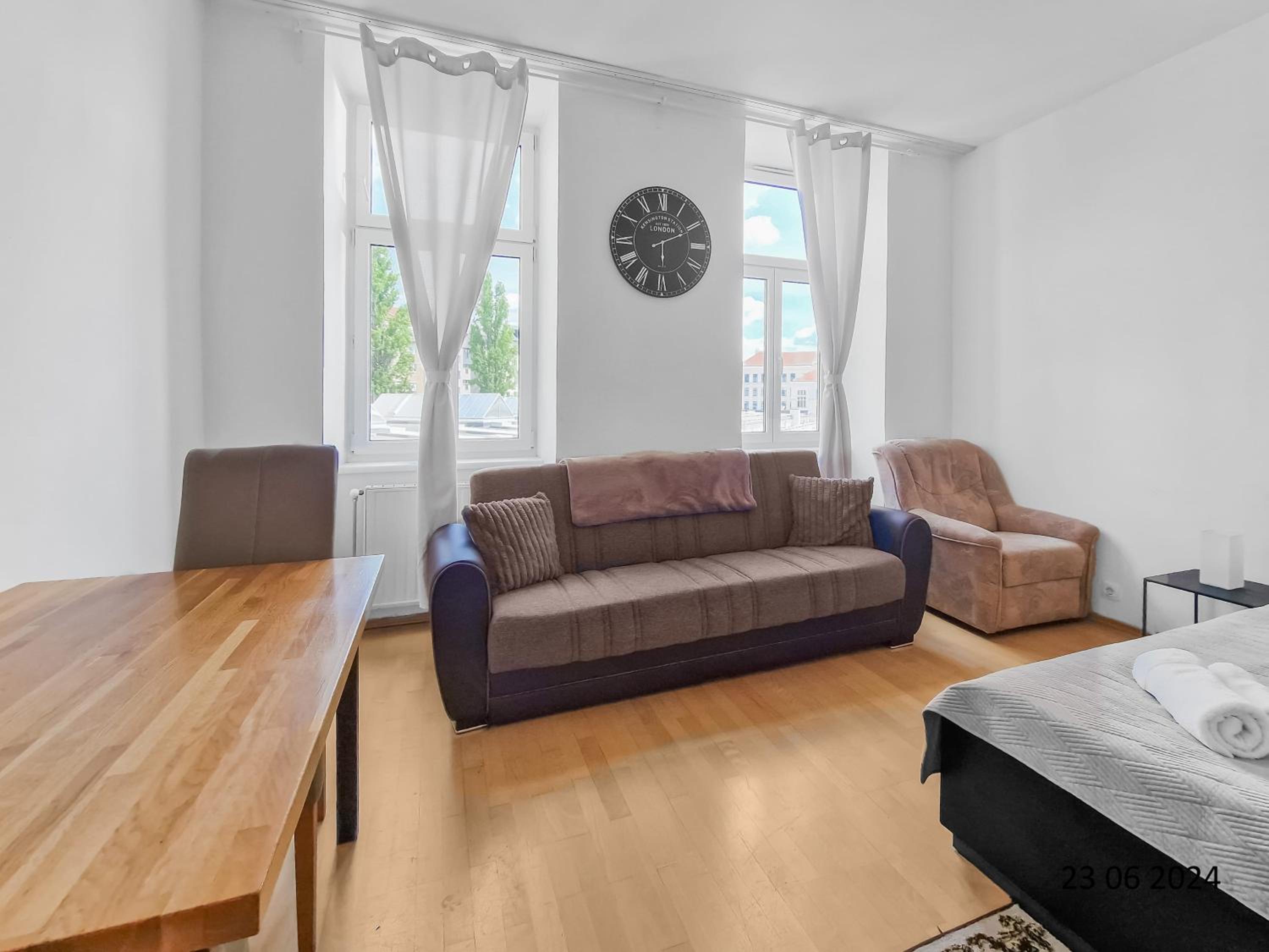 Three King-Size Beds, Three Bedrooms