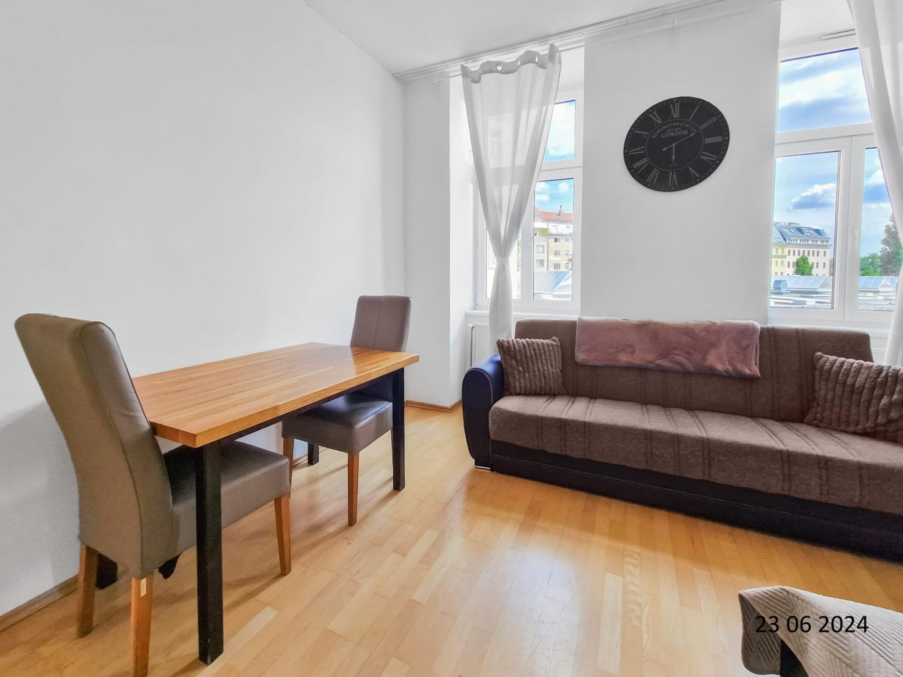 Three King-Size Beds, Three Bedrooms