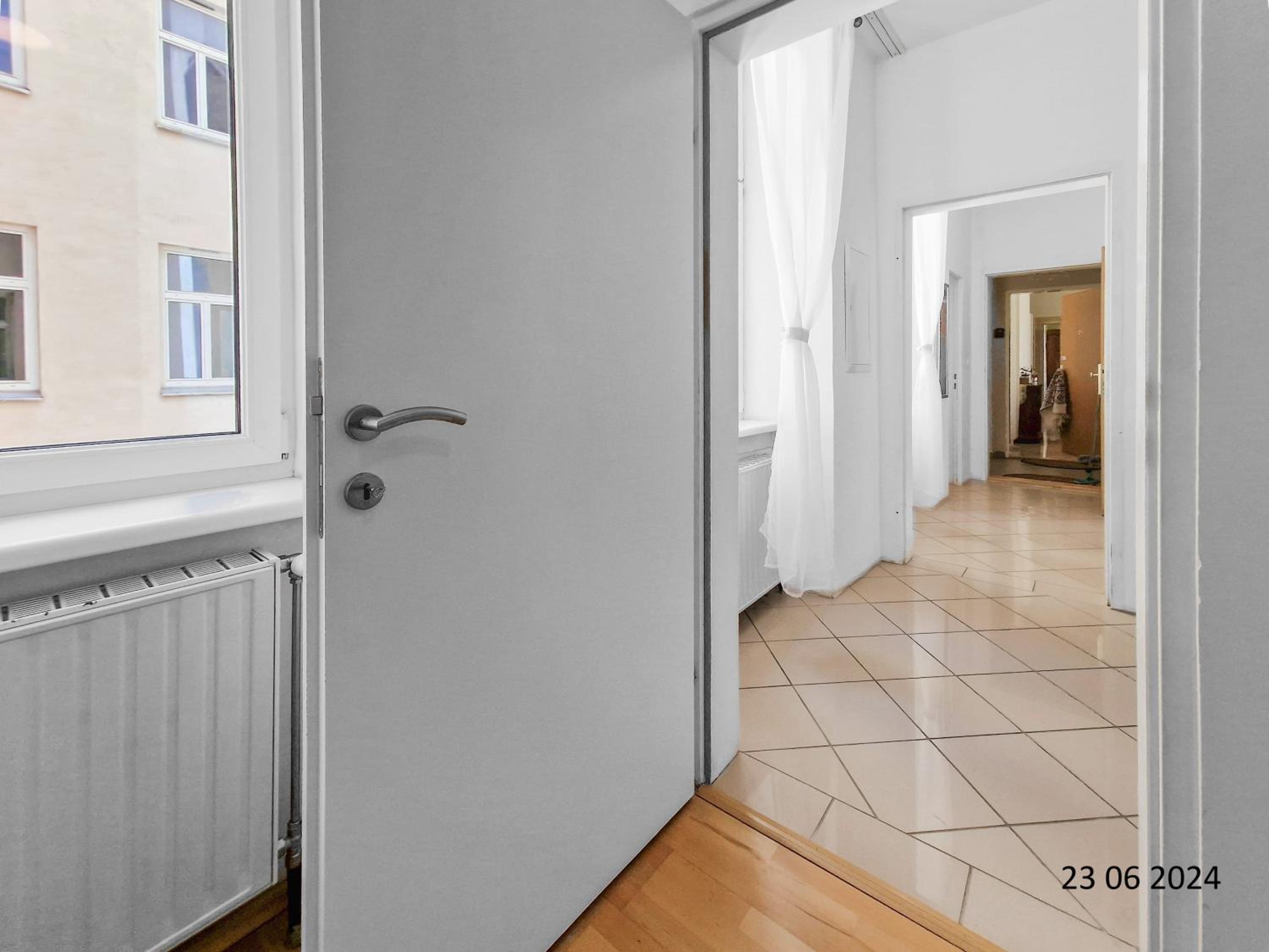 Three King-Size Beds, Three Bedrooms