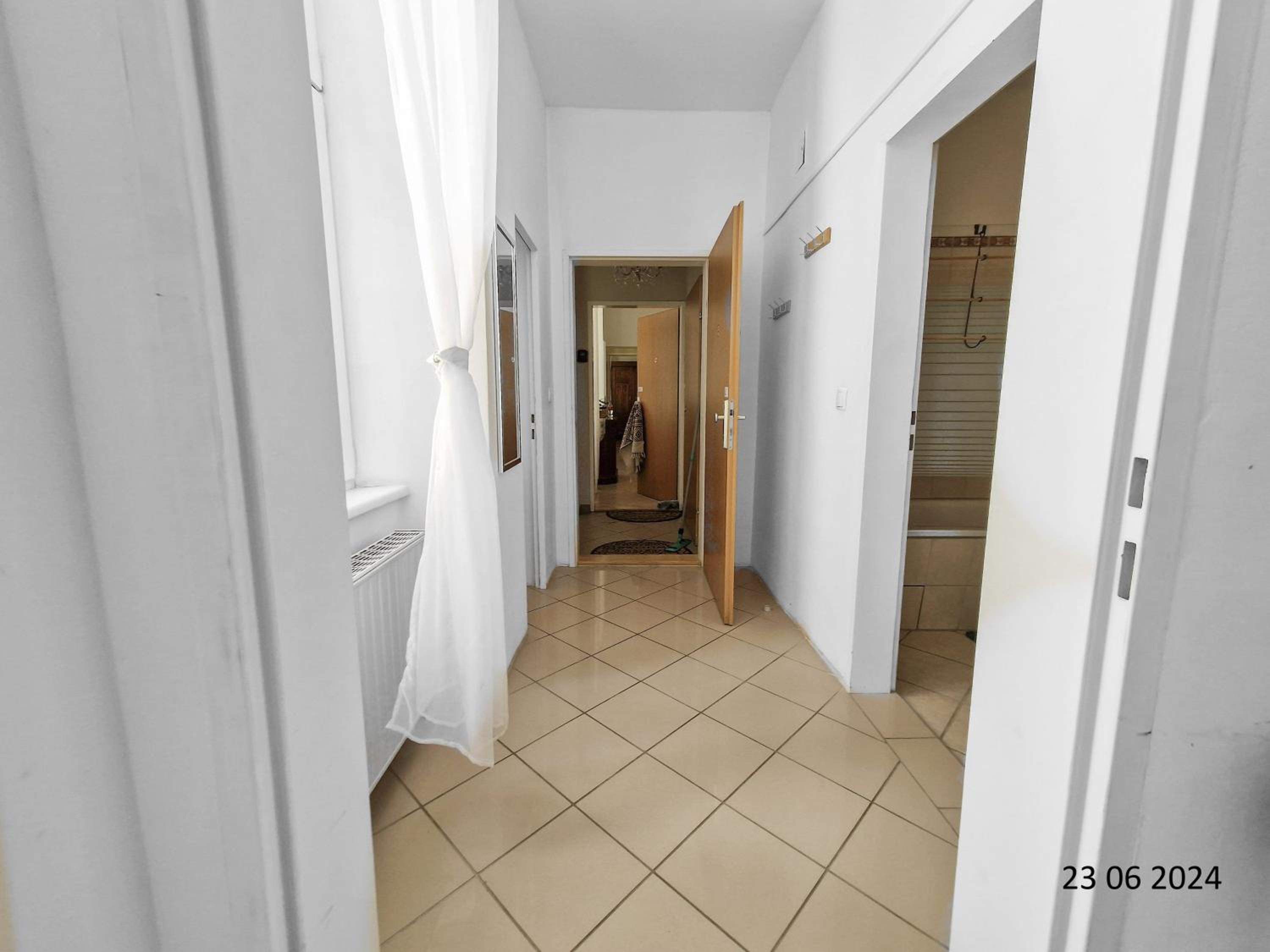 Three King-Size Beds, Three Bedrooms