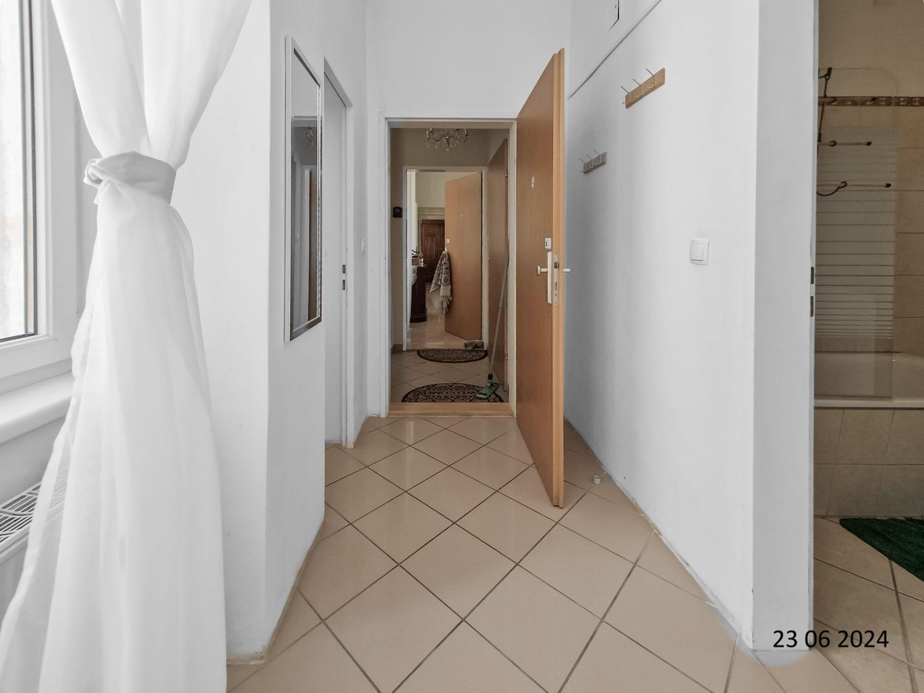 Three King-Size Beds, Three Bedrooms