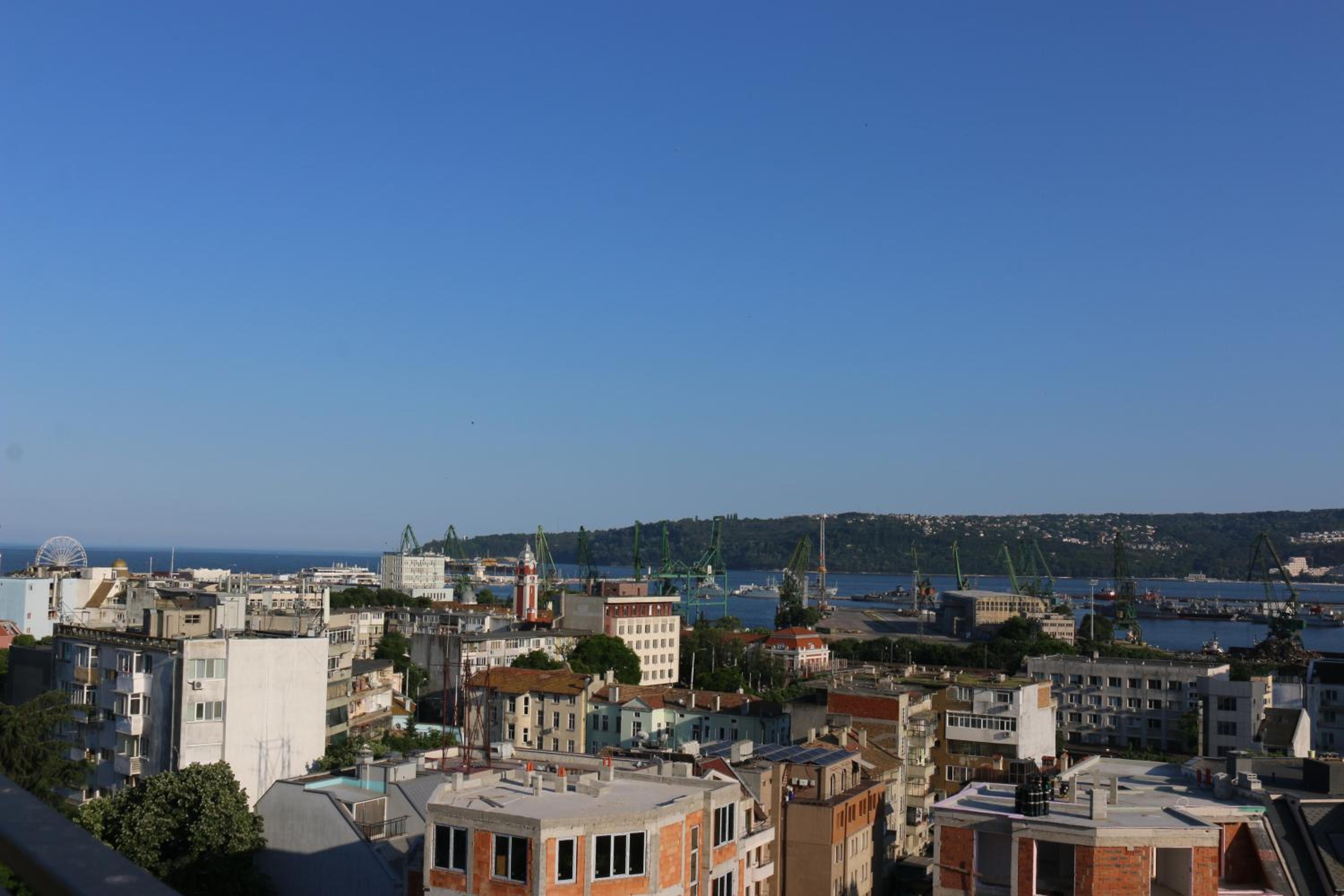 Panoramic Penthouse Apartment