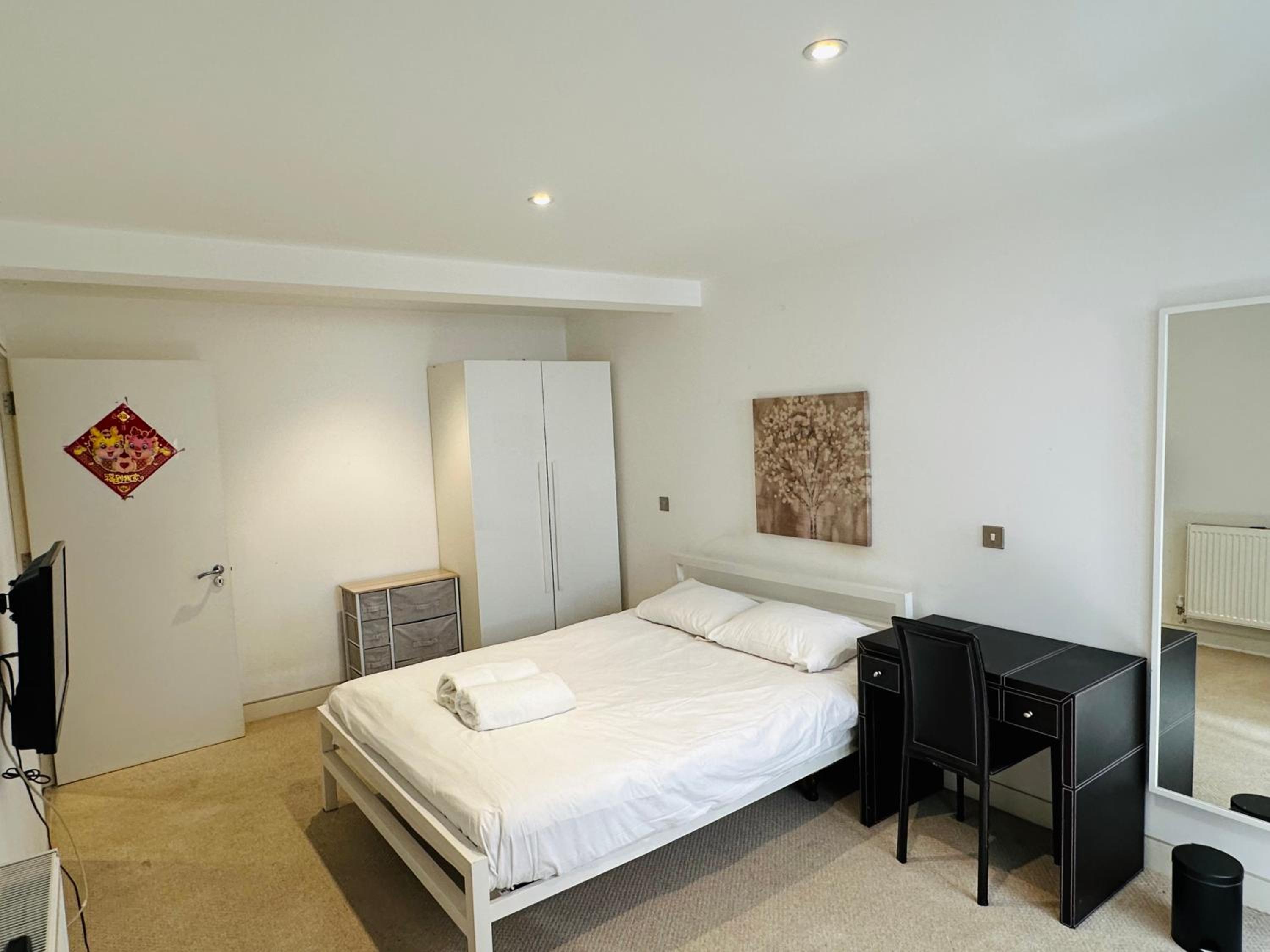 MK London Central & Cosy Studio Apartments