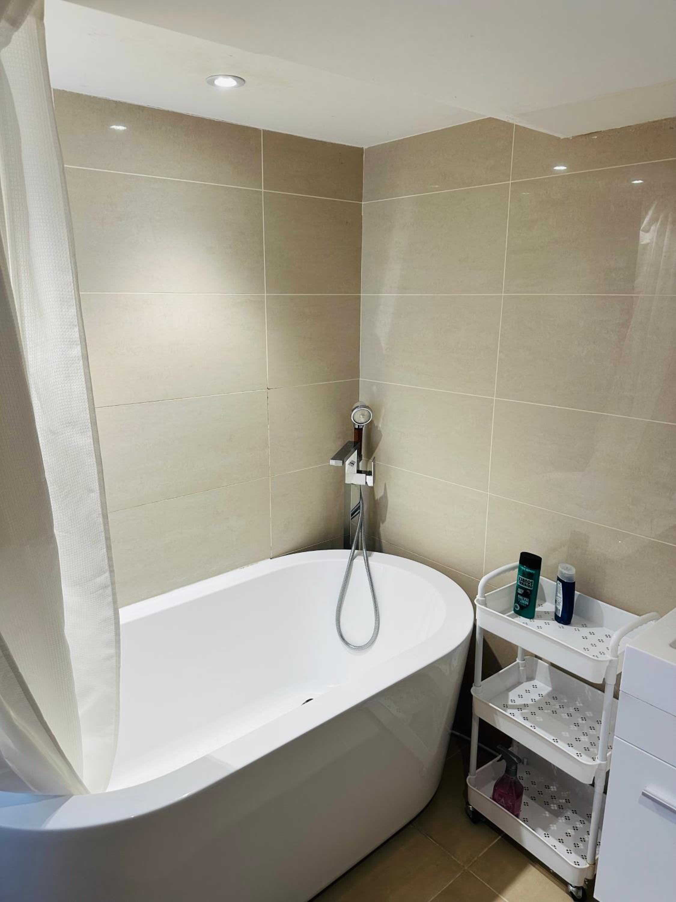 MK London Central & Cosy Studio Apartments