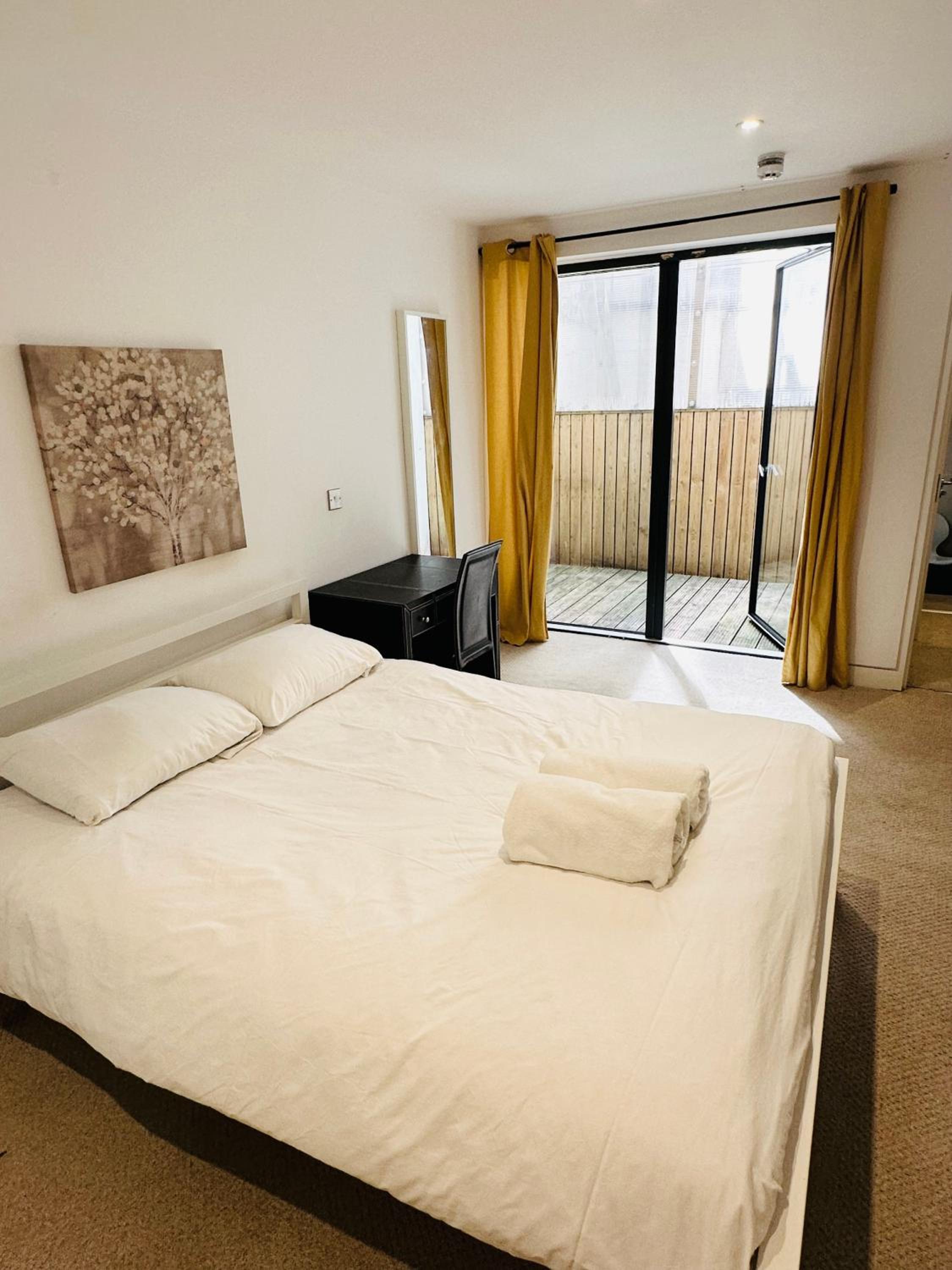 MK London Central & Cosy Studio Apartments
