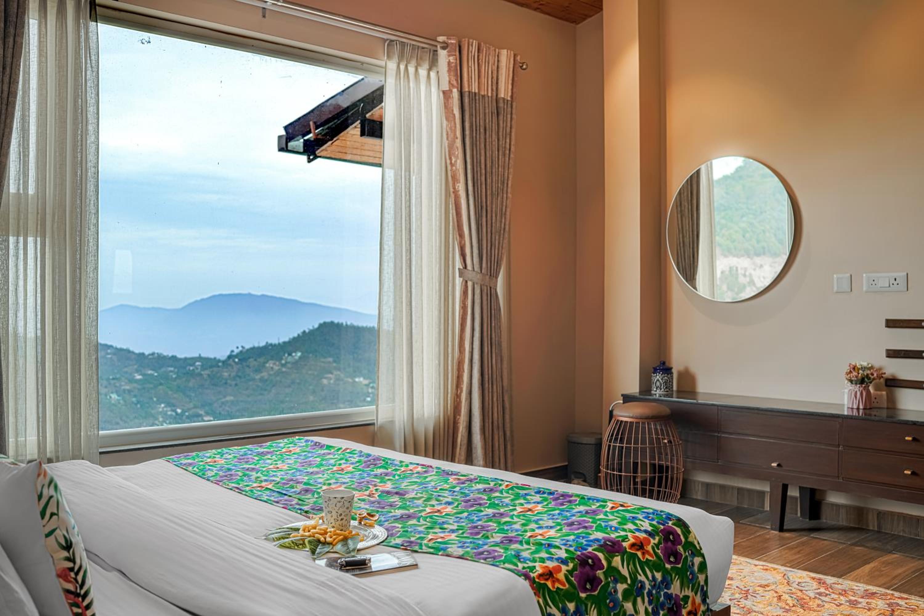 SaffronStays Ridgeview Manor, Mukteshwar - 3BHK Villa with Himalayan Views & Verandahs
