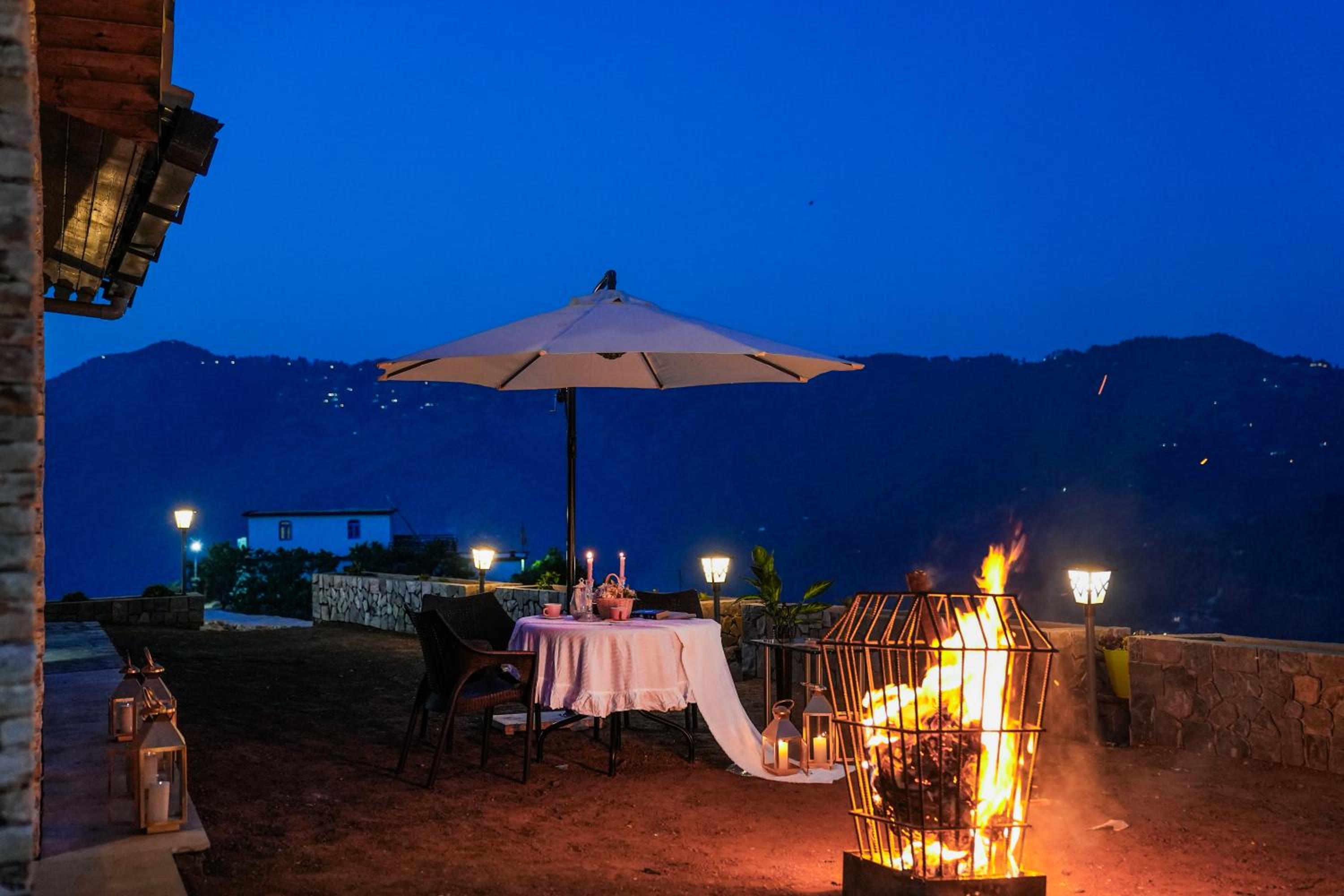 SaffronStays Ridgeview Manor, Mukteshwar - 3BHK Villa with Himalayan Views & Verandahs