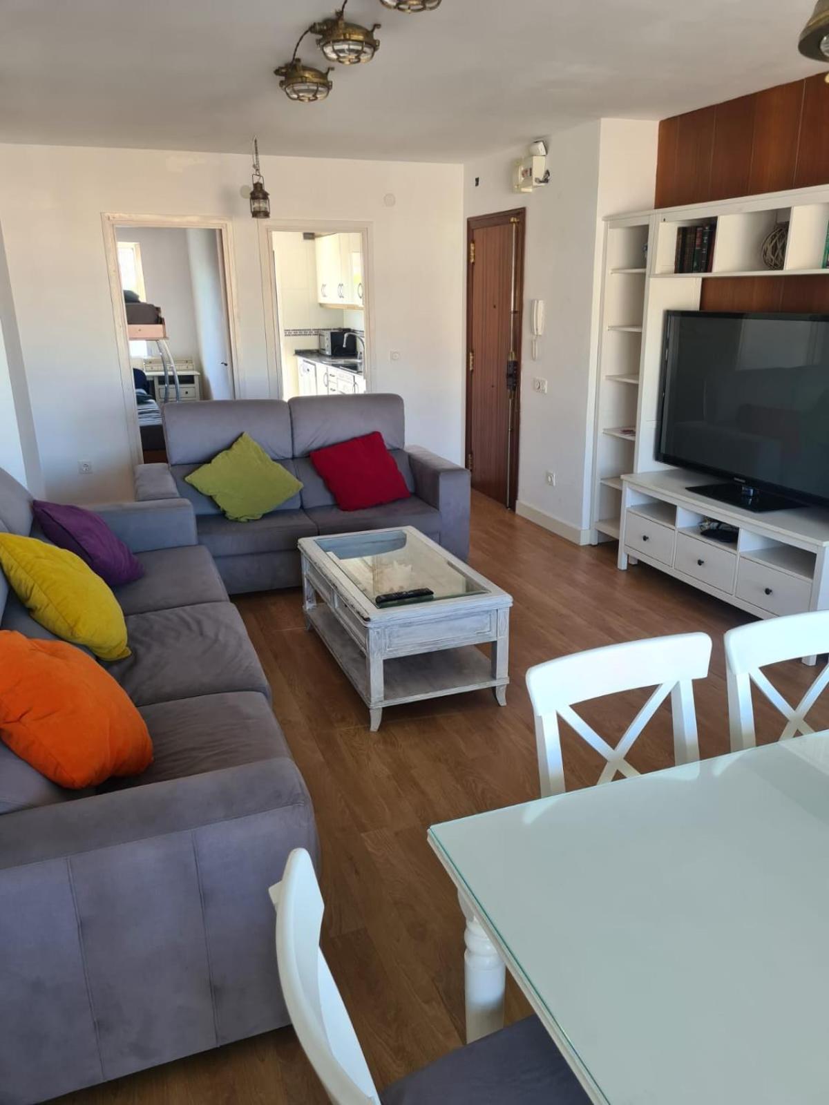 Apartamento en complejo residencial con piscina