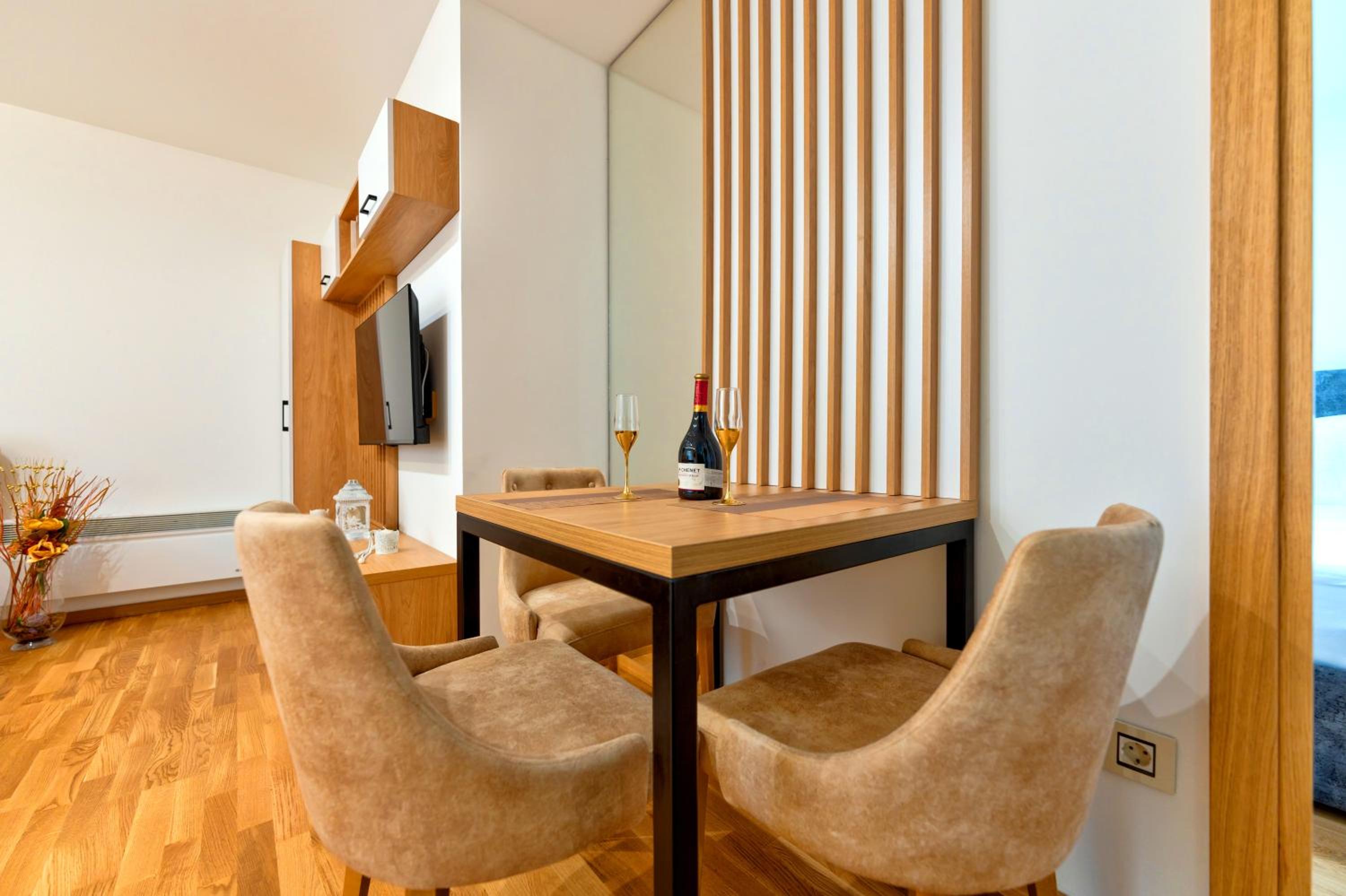 Apartmani SARA