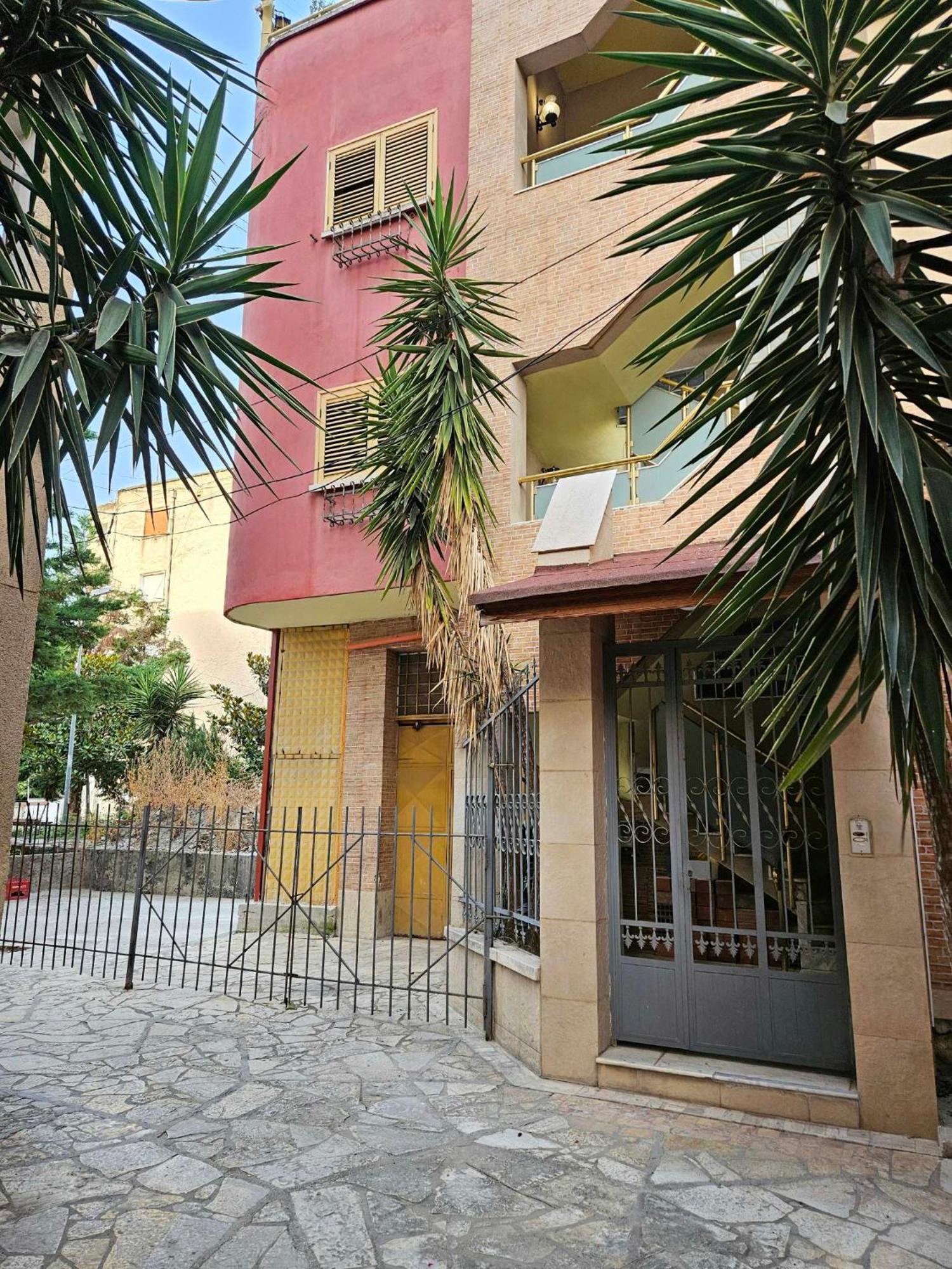Spacious & Relaxing Home with Free Parking