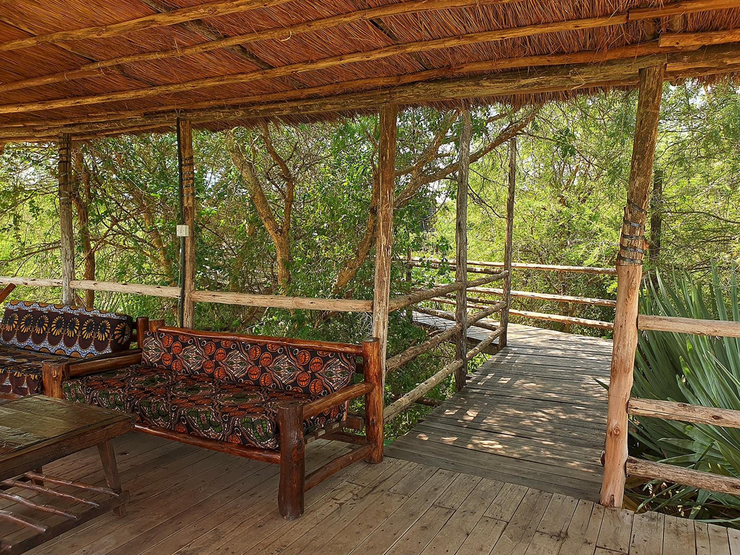 Hornbill Bush Lodge