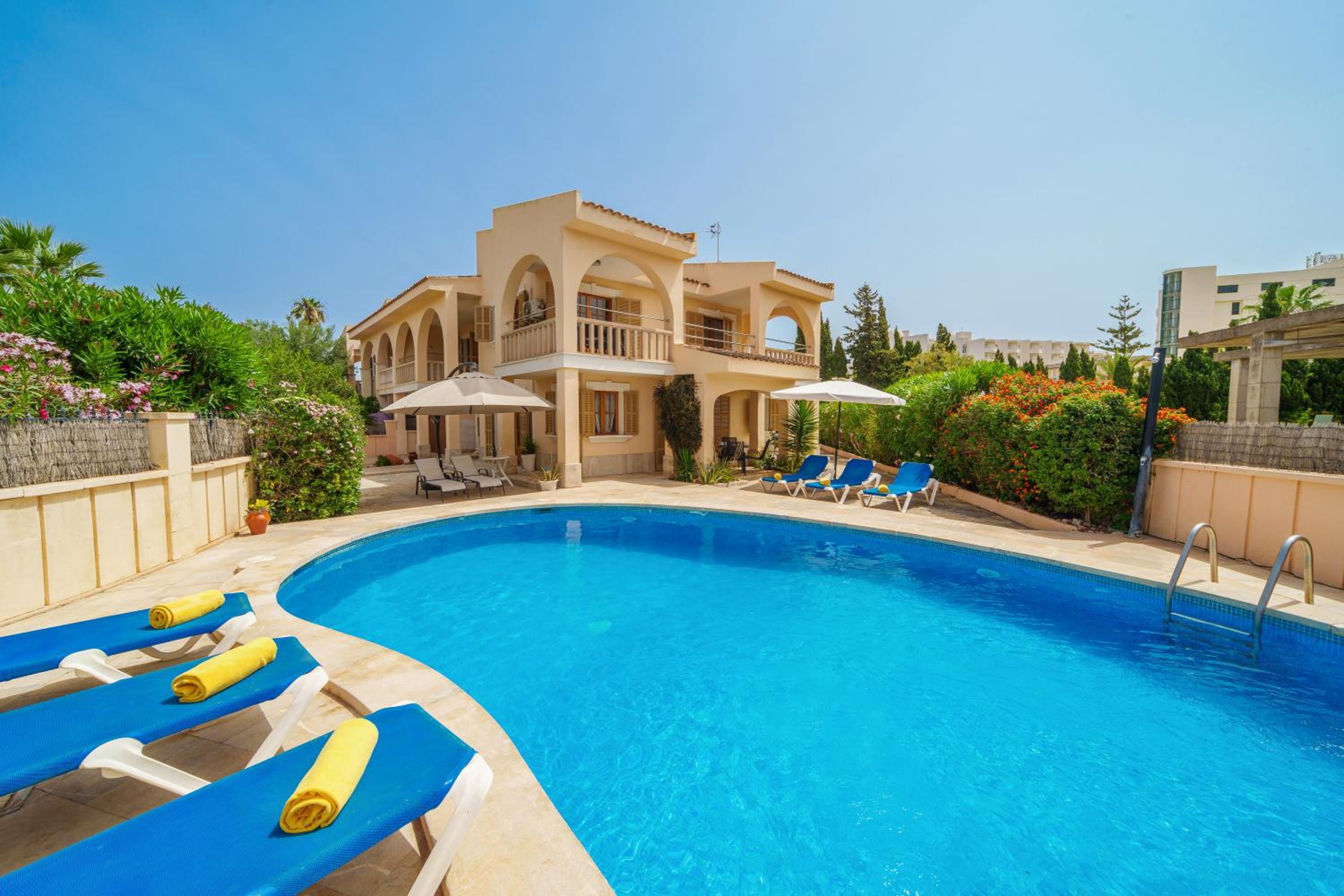 E419 Murtons by Mallorca Villa Selection
