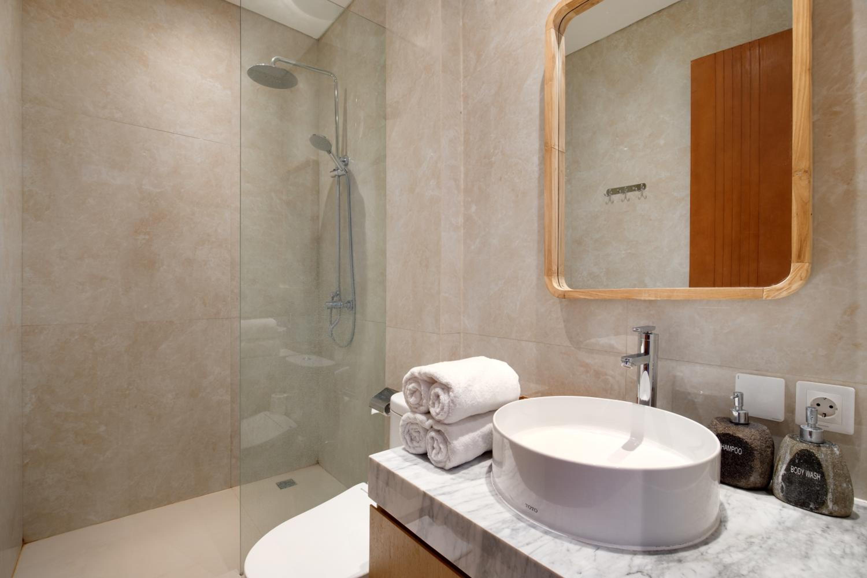 VillaTenteram 3BR Ensuites Canggu
