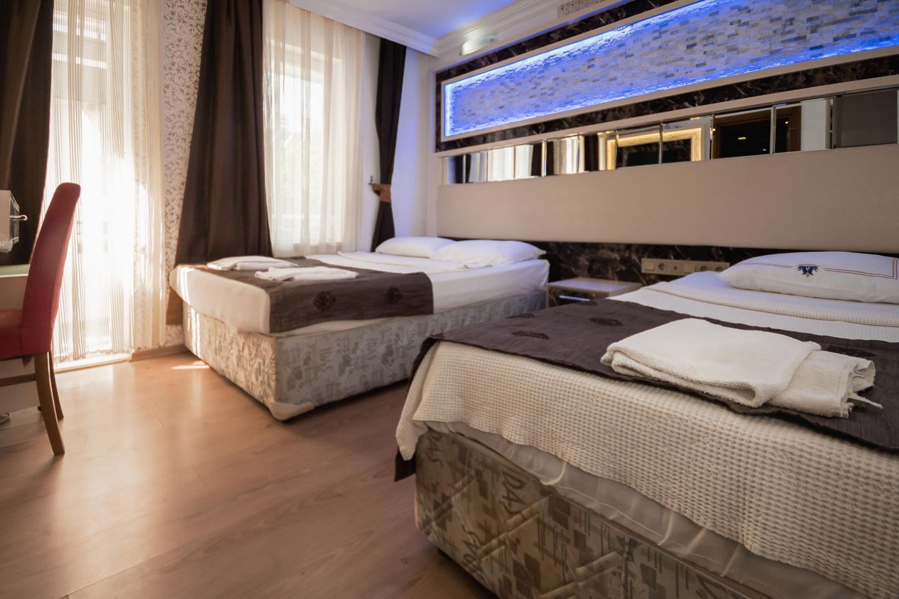 Behram Hotel - Image 14