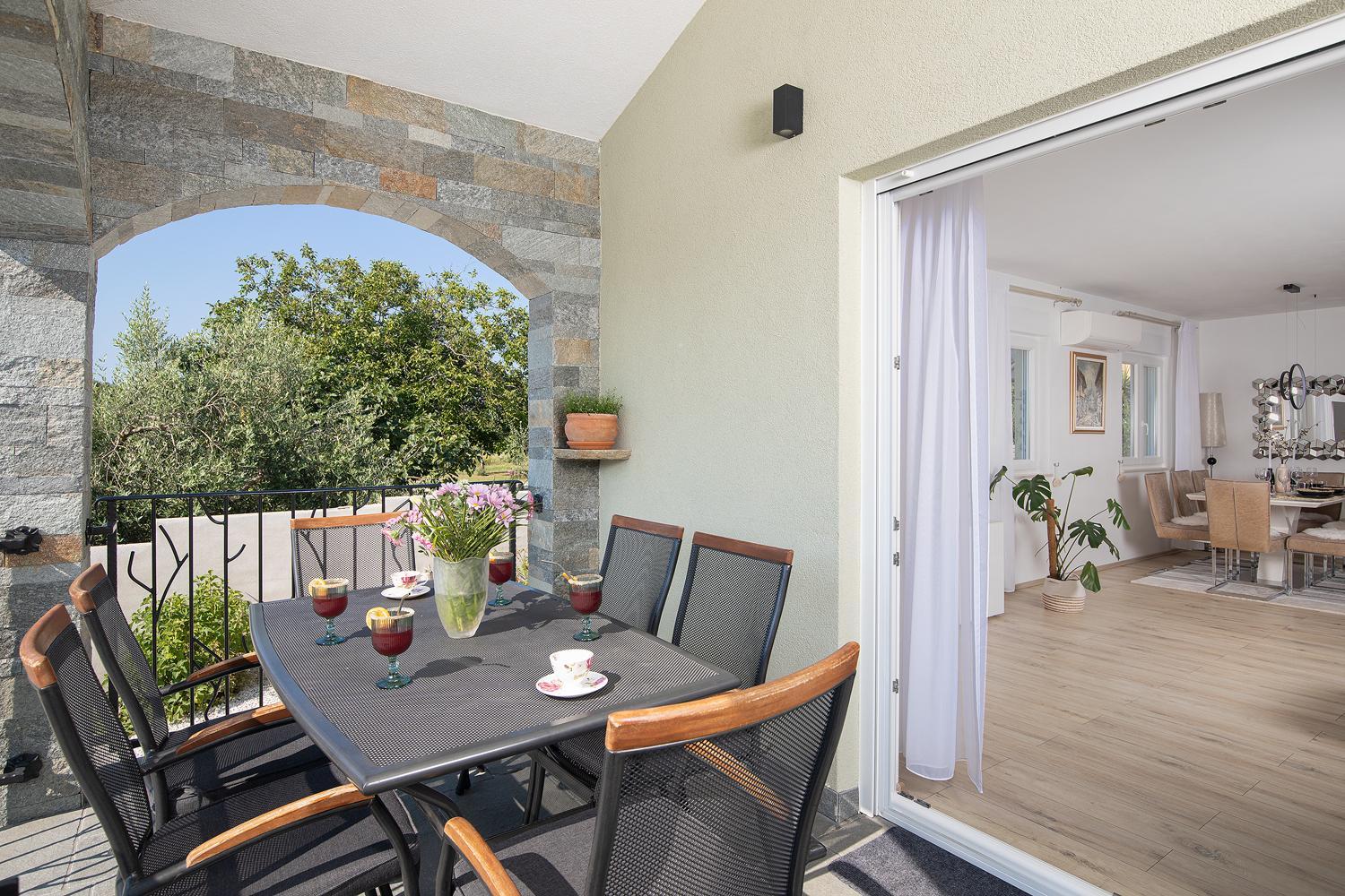 Villa Eman