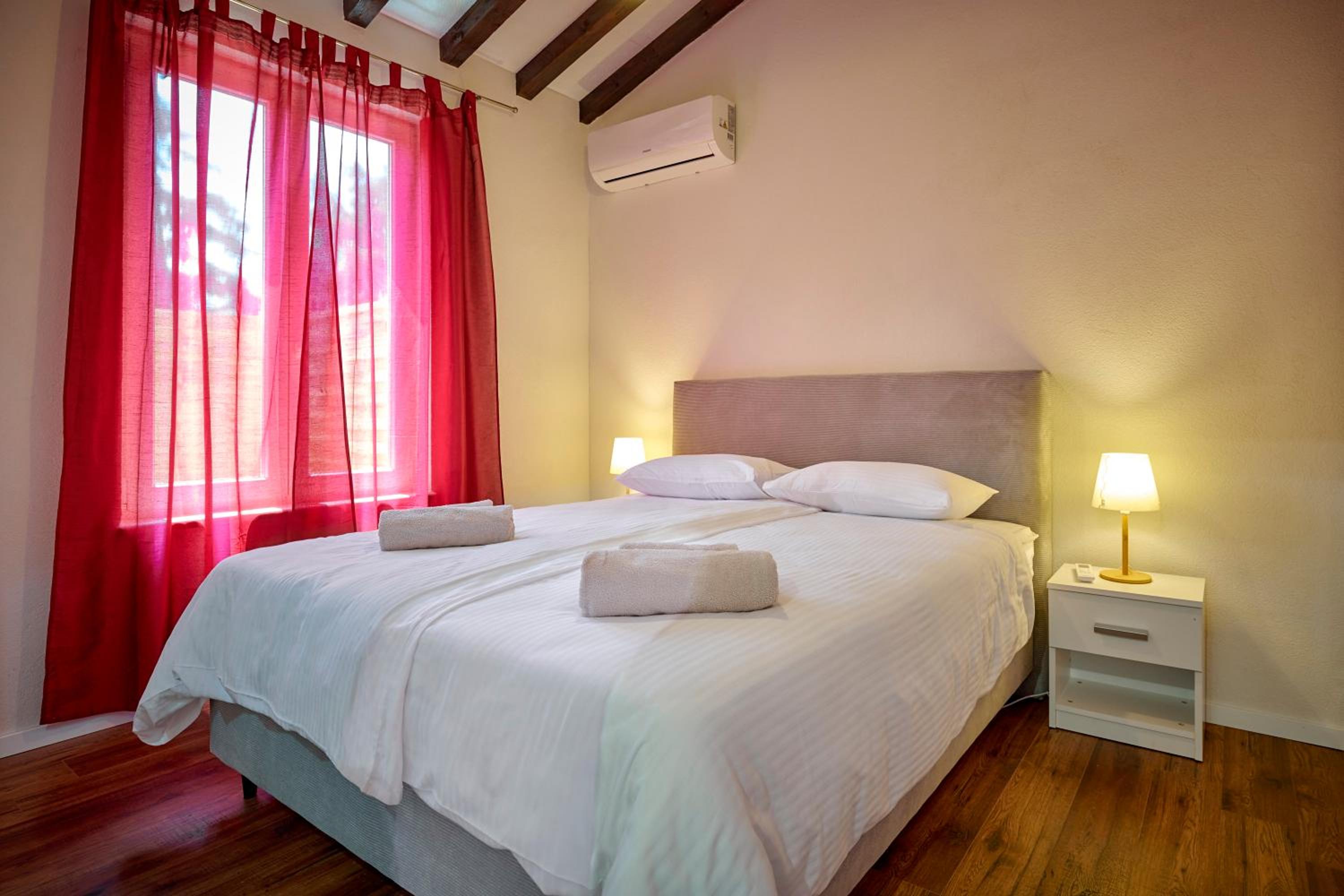 Villa Špadići 80m from the beach view 5