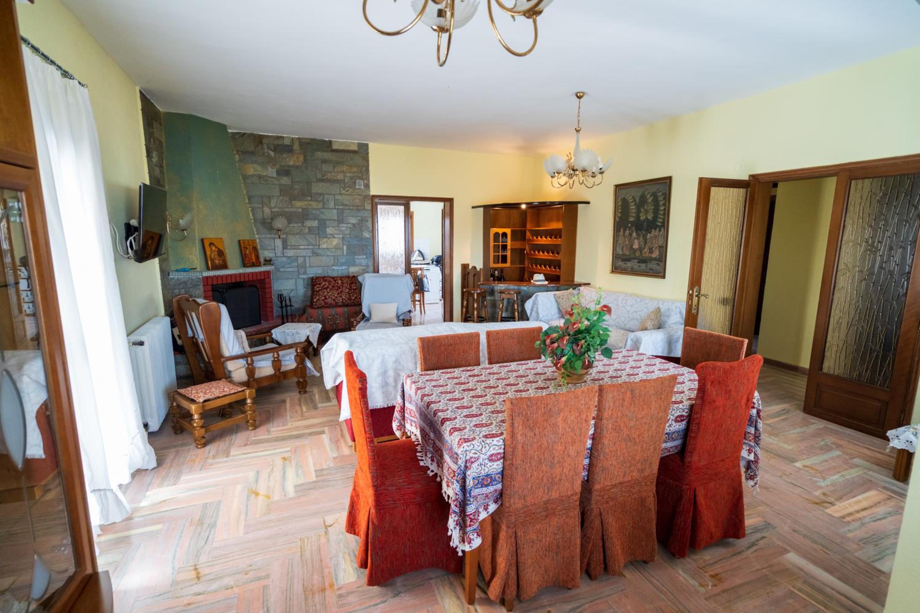 Villa Loksadra