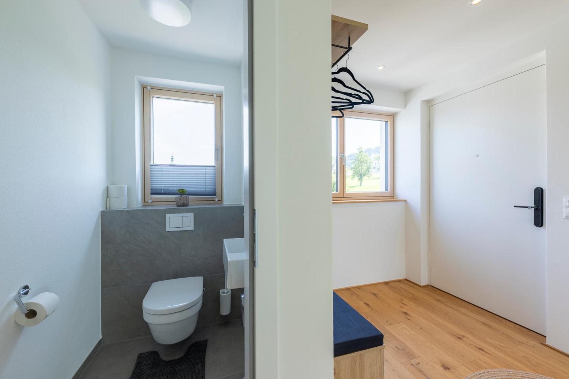Bodensee Bergblick Suite by Stadtlandnest