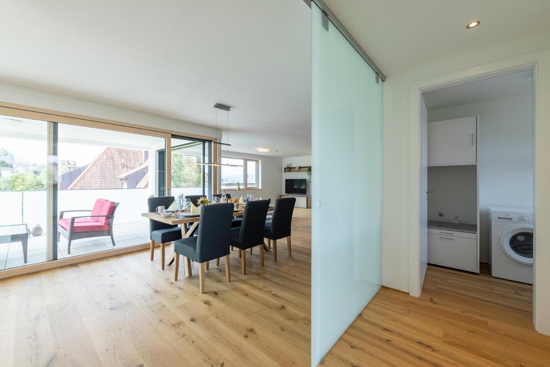 Bodensee Bergblick Suite by Stadtlandnest