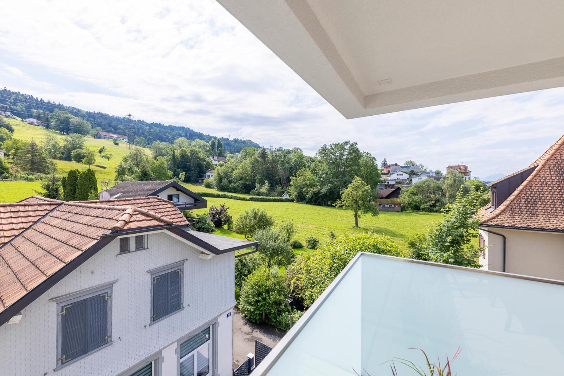 Bodensee Bergblick Suite by Stadtlandnest