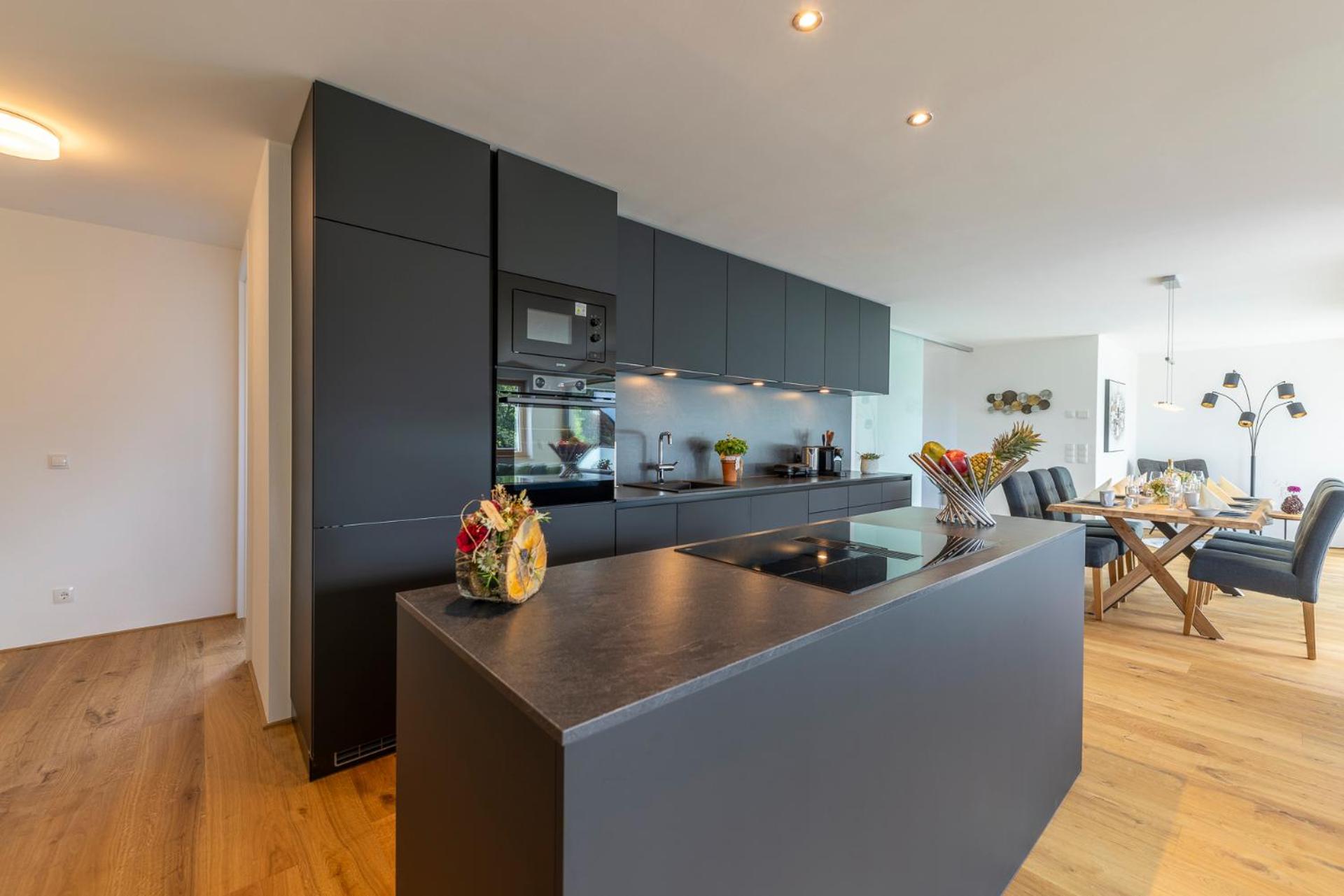 Bodensee Bergblick Suite by Stadtlandnest