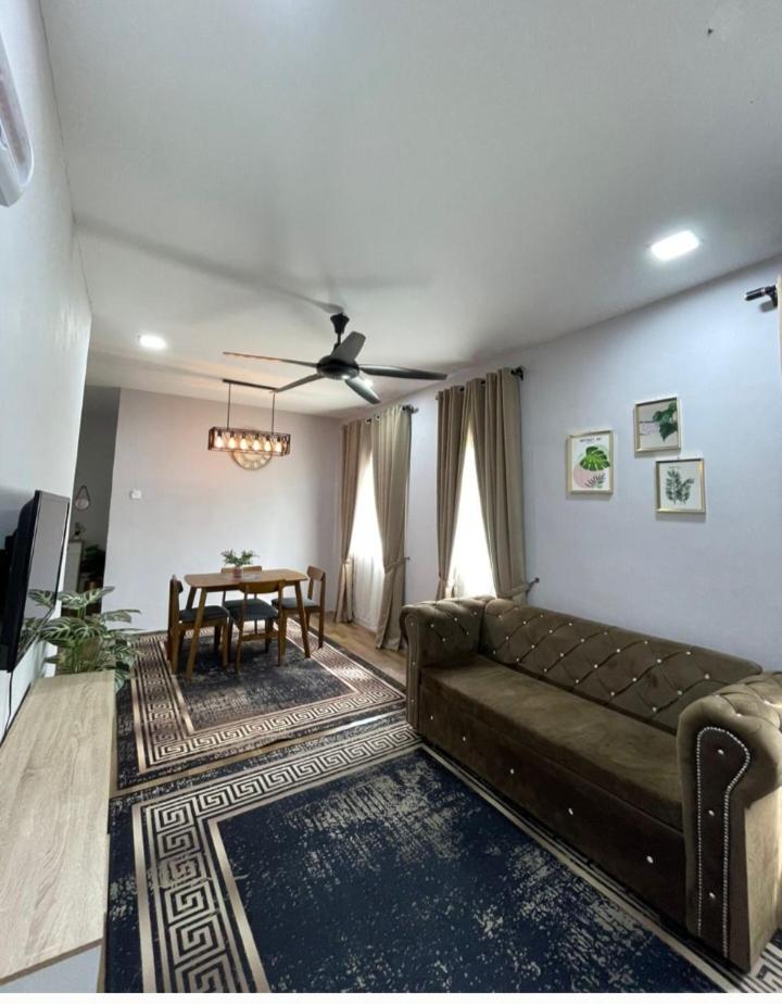 Homestay D'Humairah kg Chabau JASIN photo 1