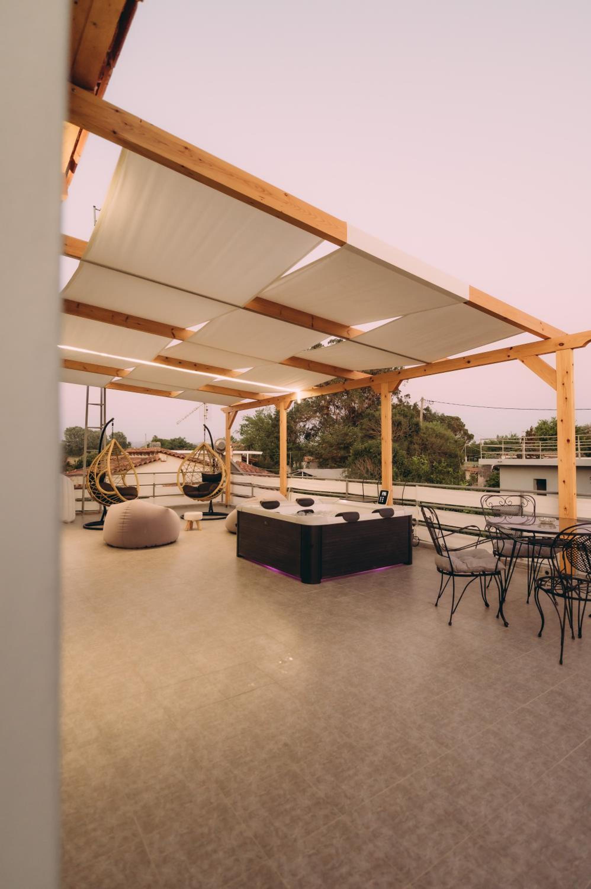 Sirens Luxury Apartments Palouki