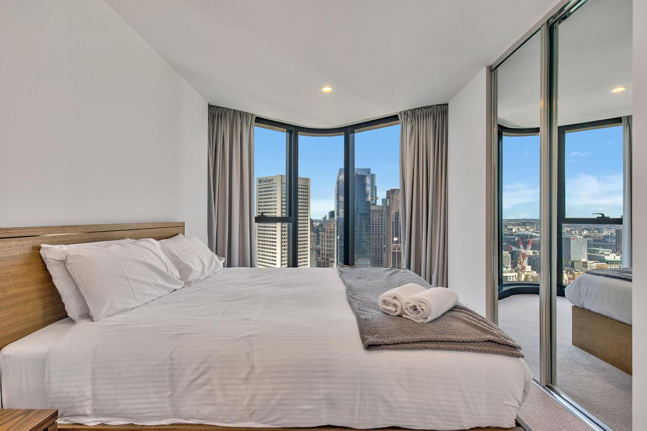 3BR 2BA Chic Apt with Parking NOT ACTIVE